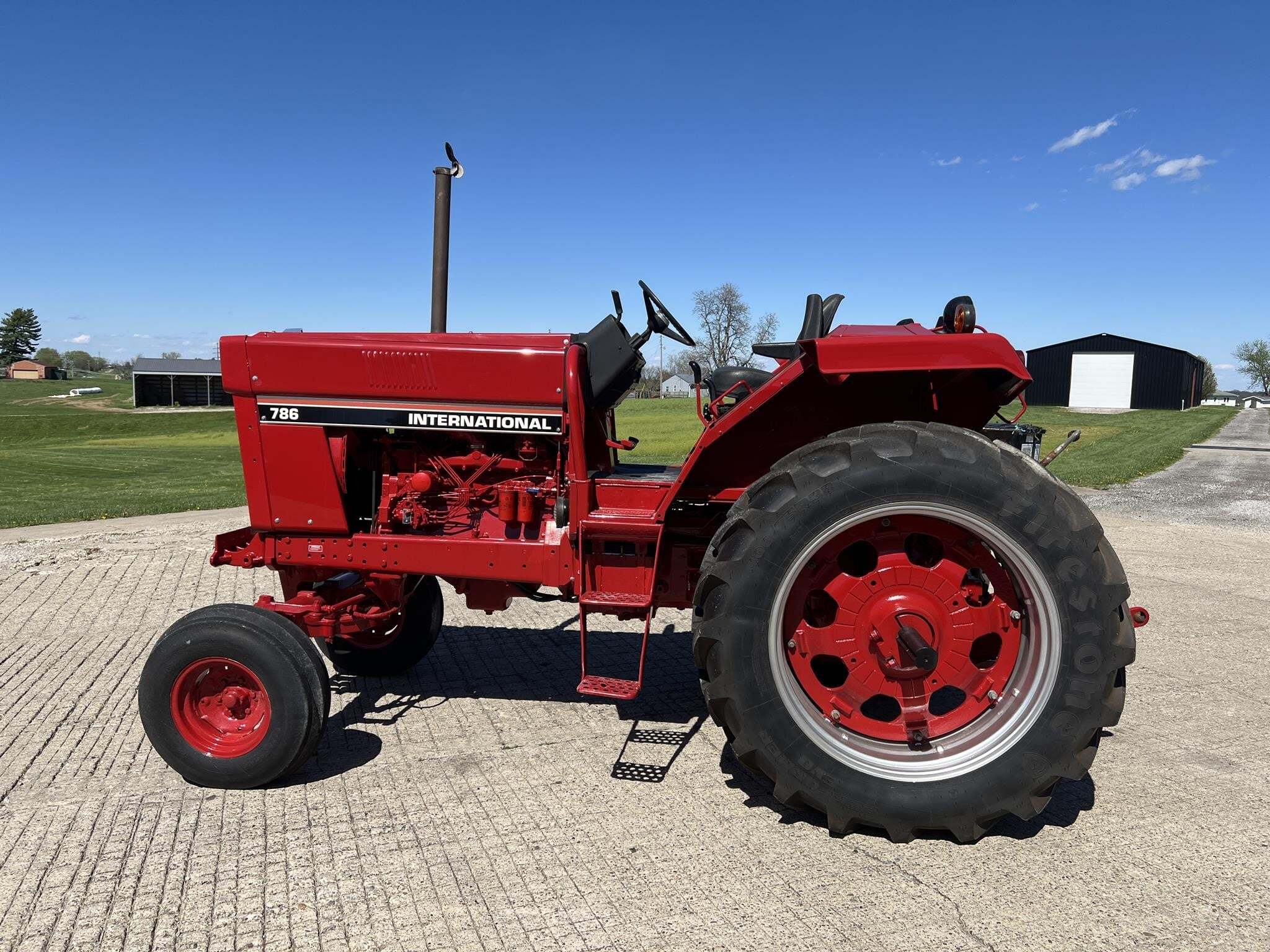 1981 International 786 Tractor