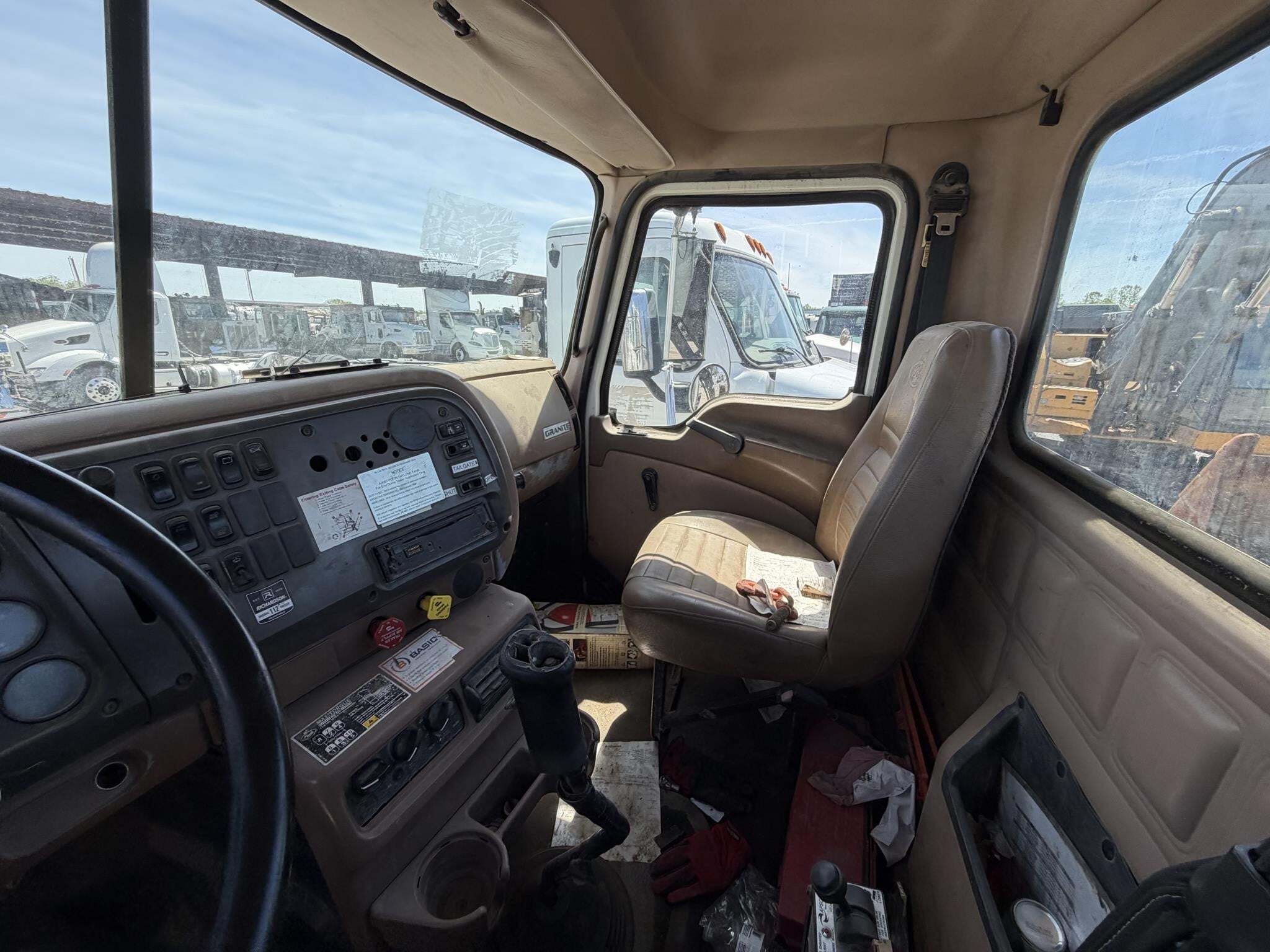 2007 Mack Granite CV713 Dump Trucks/Trailer