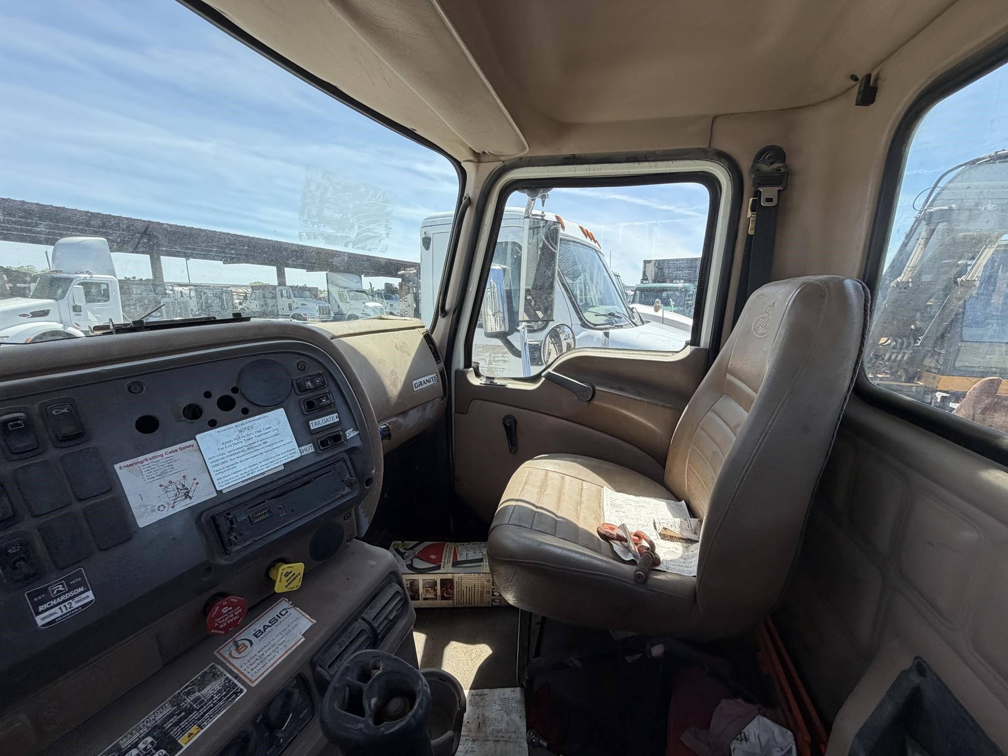 2007 Mack Granite CV713 Dump Trucks/Trailer