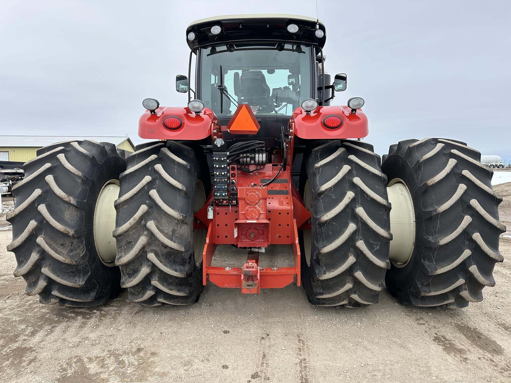 2015 Versatile 375 Tractor