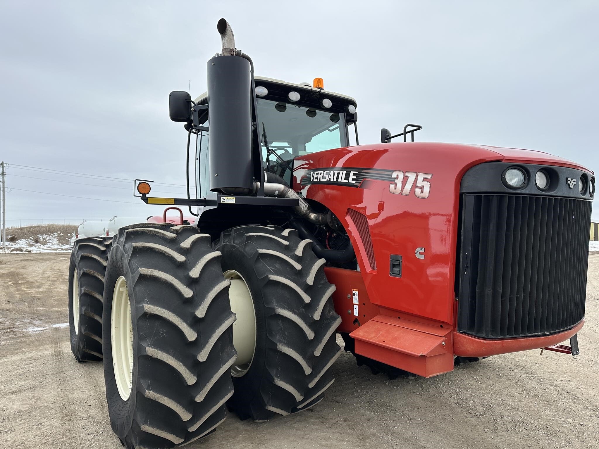 2015 Versatile 375 Tractor