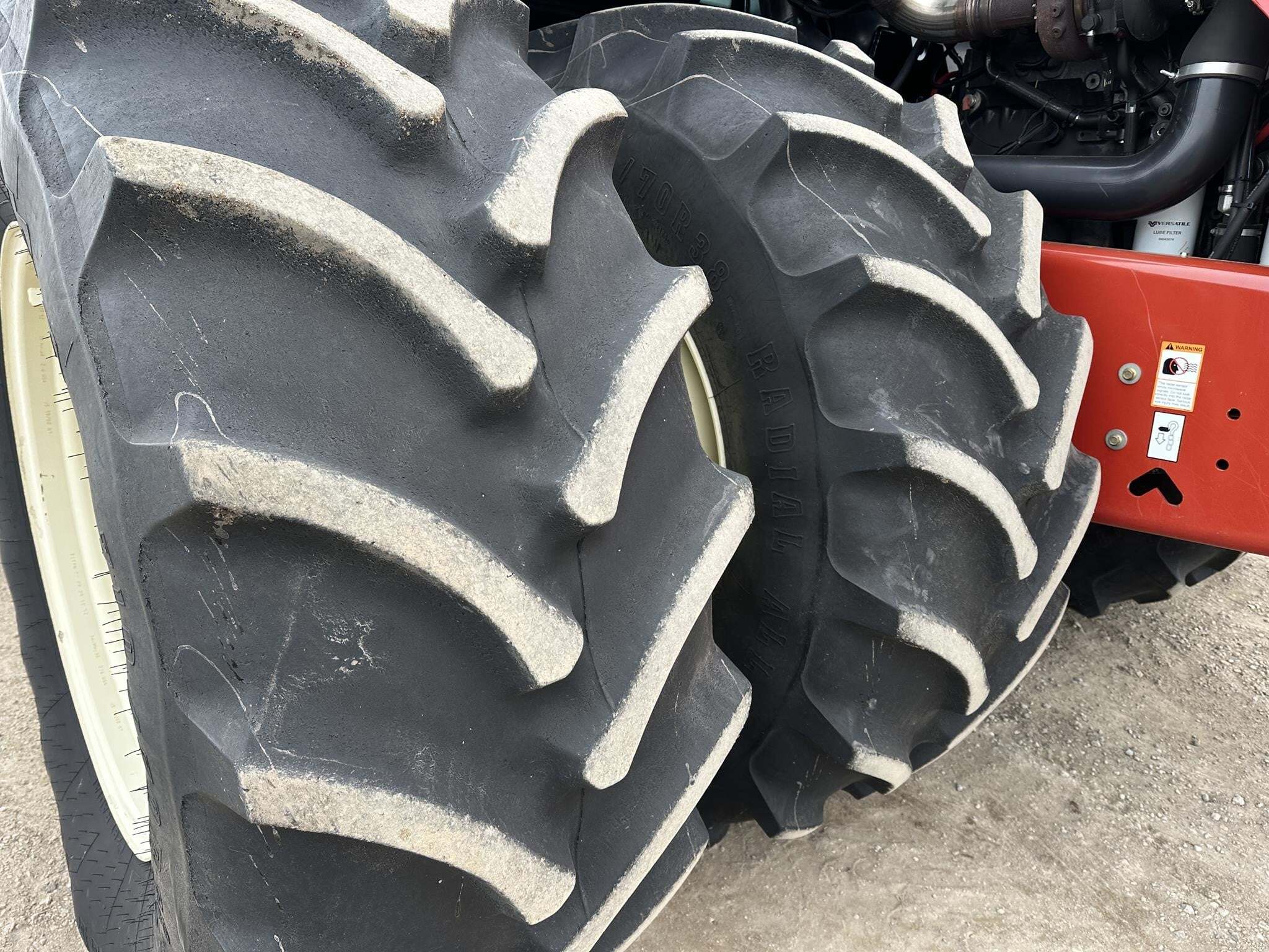 2015 Versatile 375 Tractor