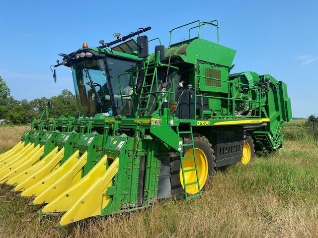 2017 John Deere CP690 Cotton Equipment