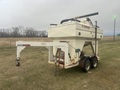2000 Friesen 220 Seed Tender