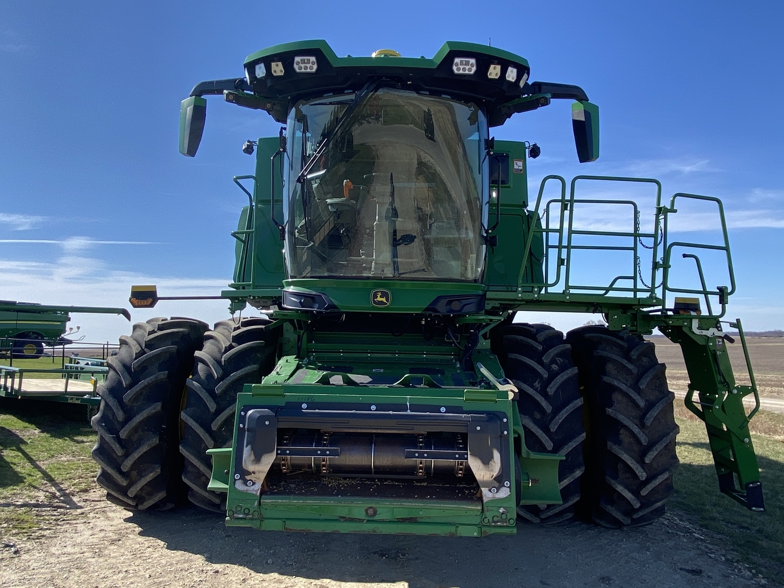 2025 John Deere S7 800 Combine