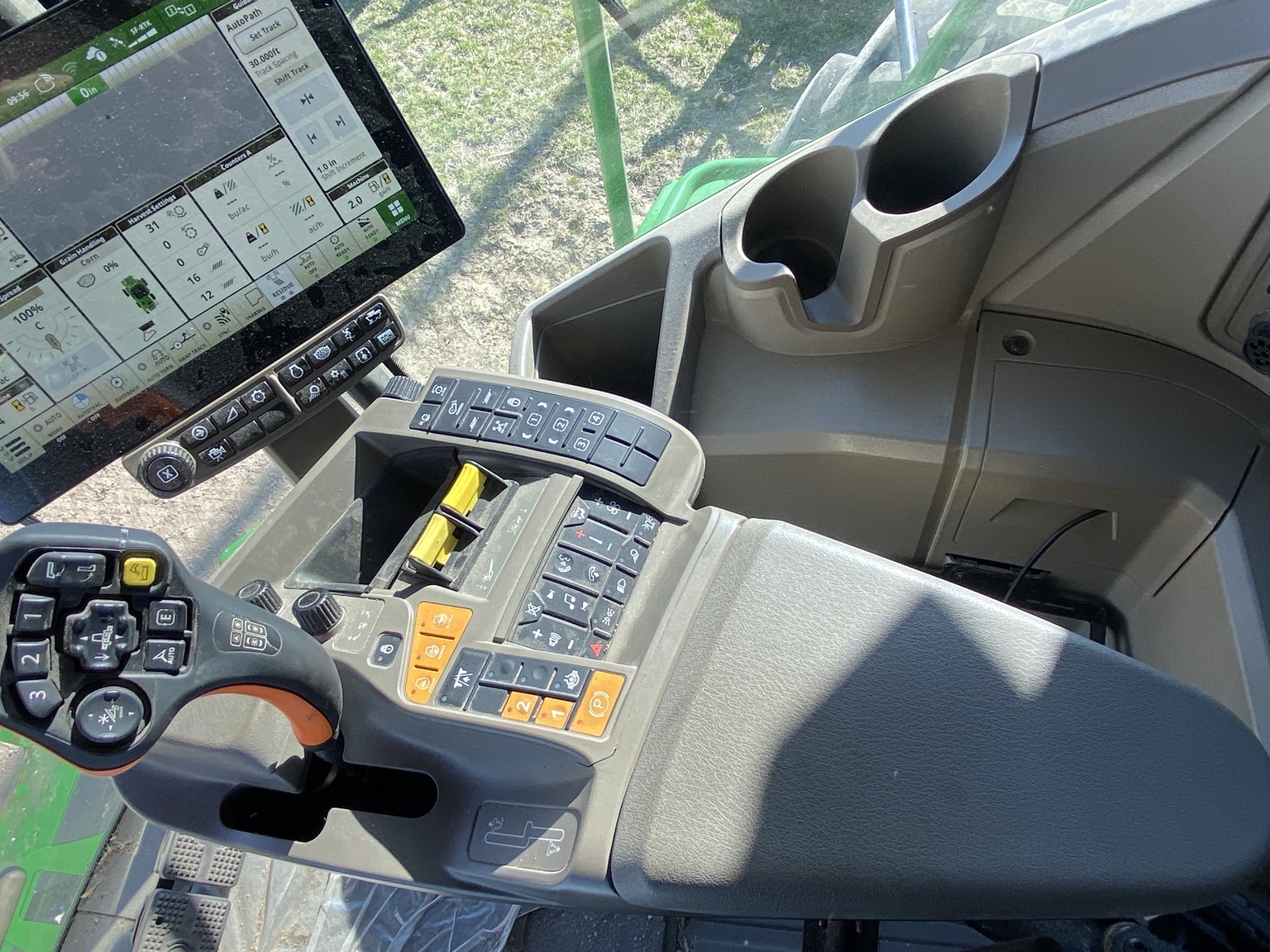 2025 John Deere S7 800 Combine