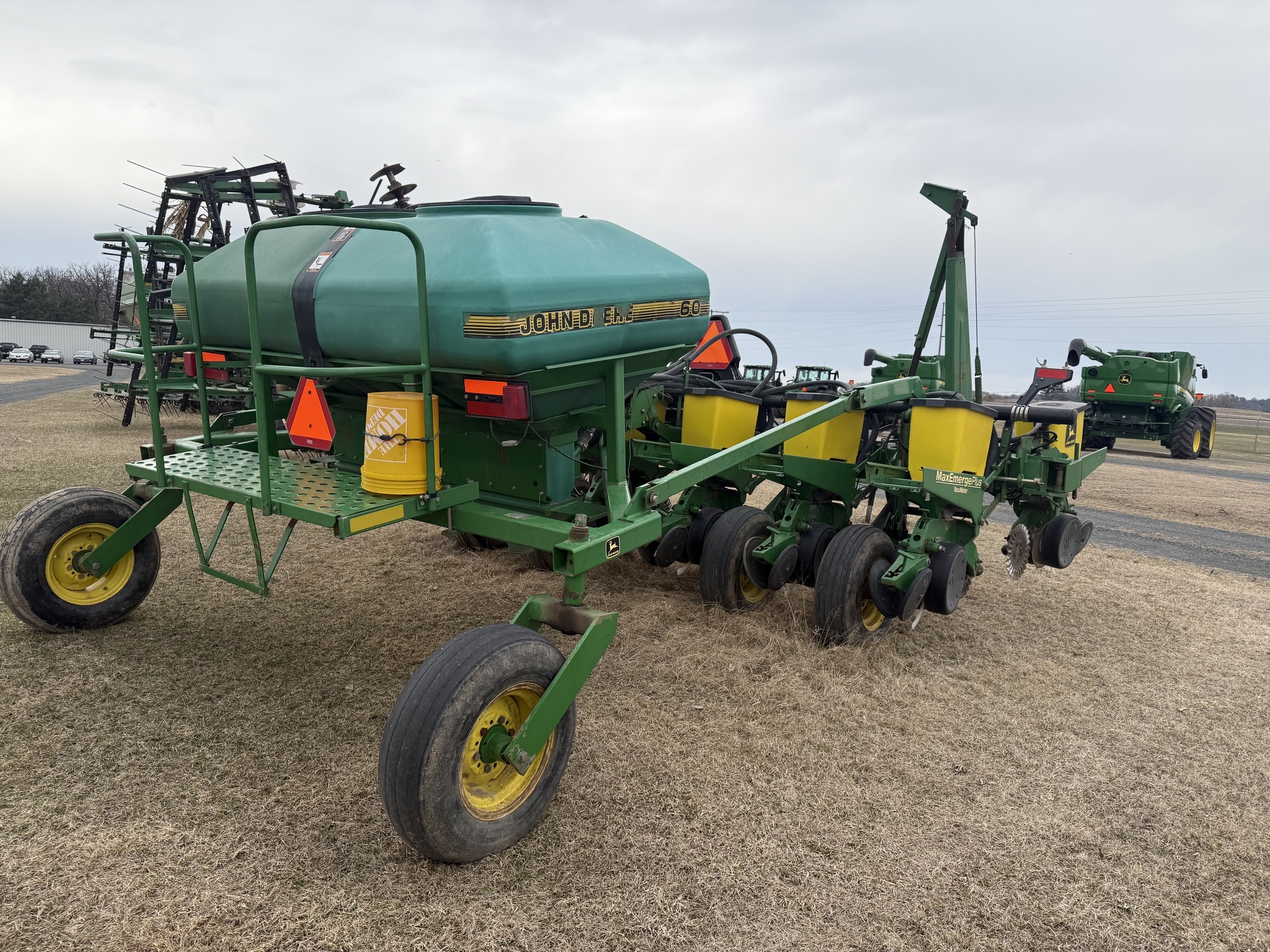 1997 John Deere 1760 Planter
