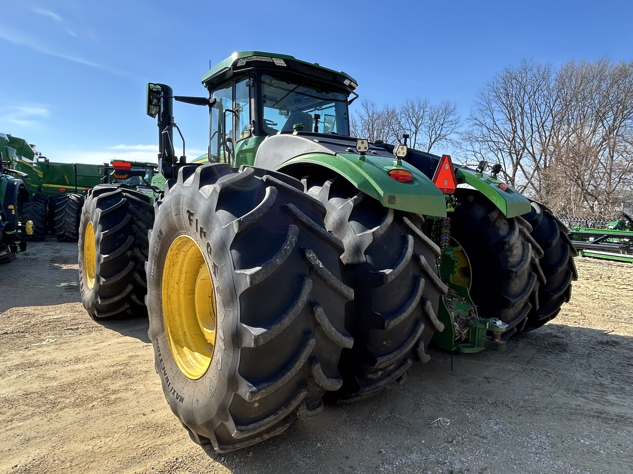 2025 John Deere 9R 590 Tractor