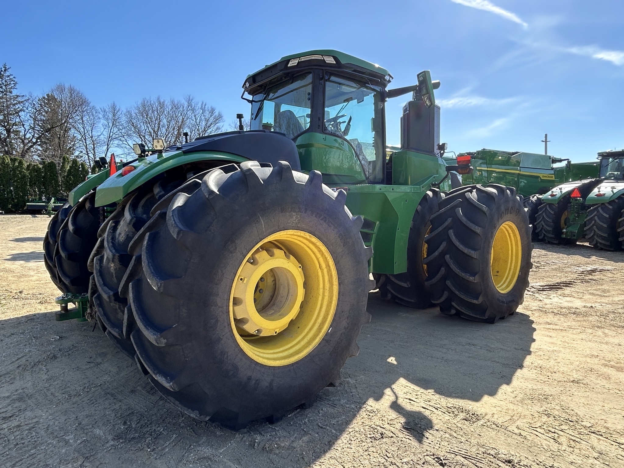 2025 John Deere 9R 590 Tractor