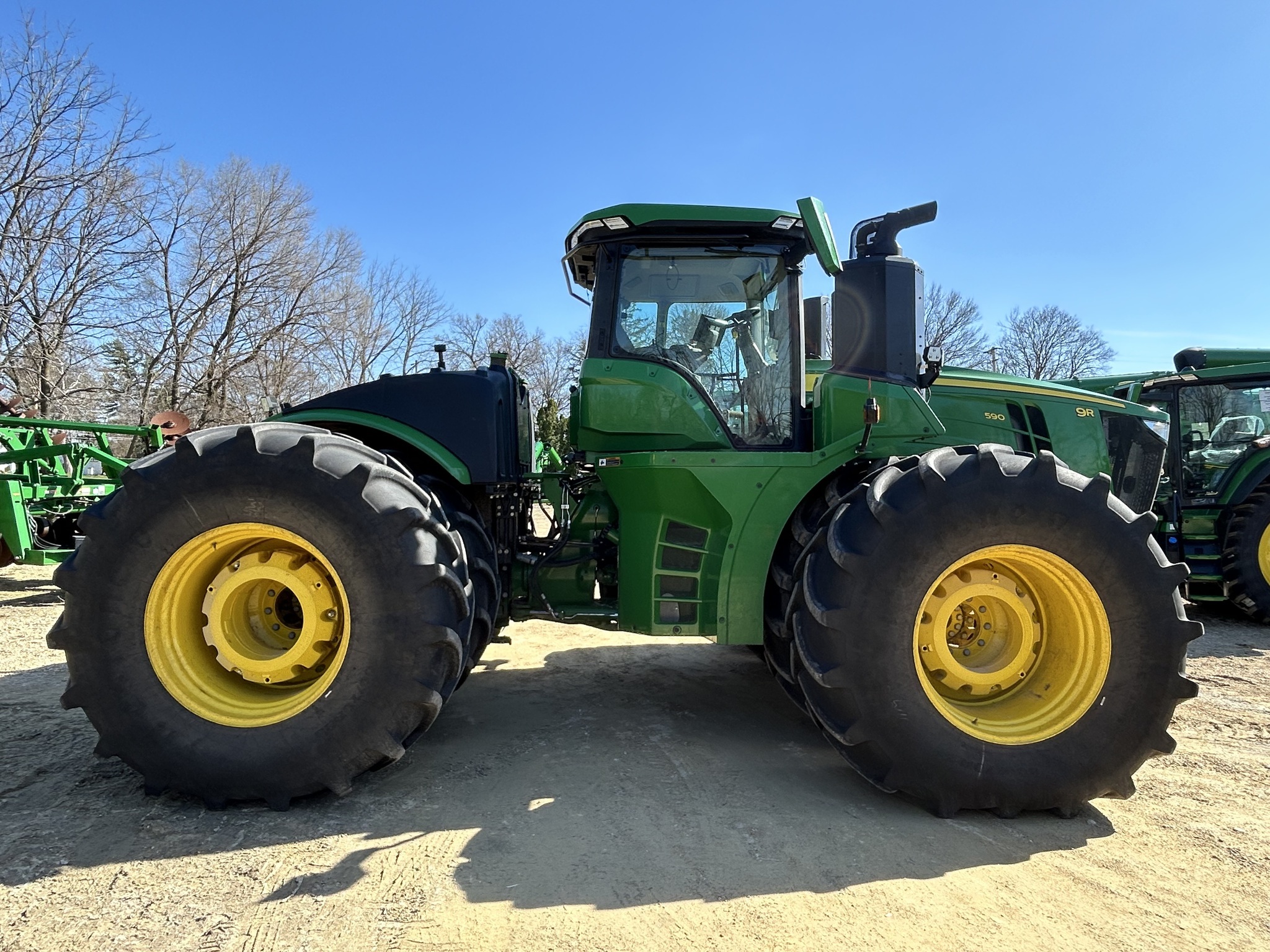 2025 John Deere 9R 590 Tractor