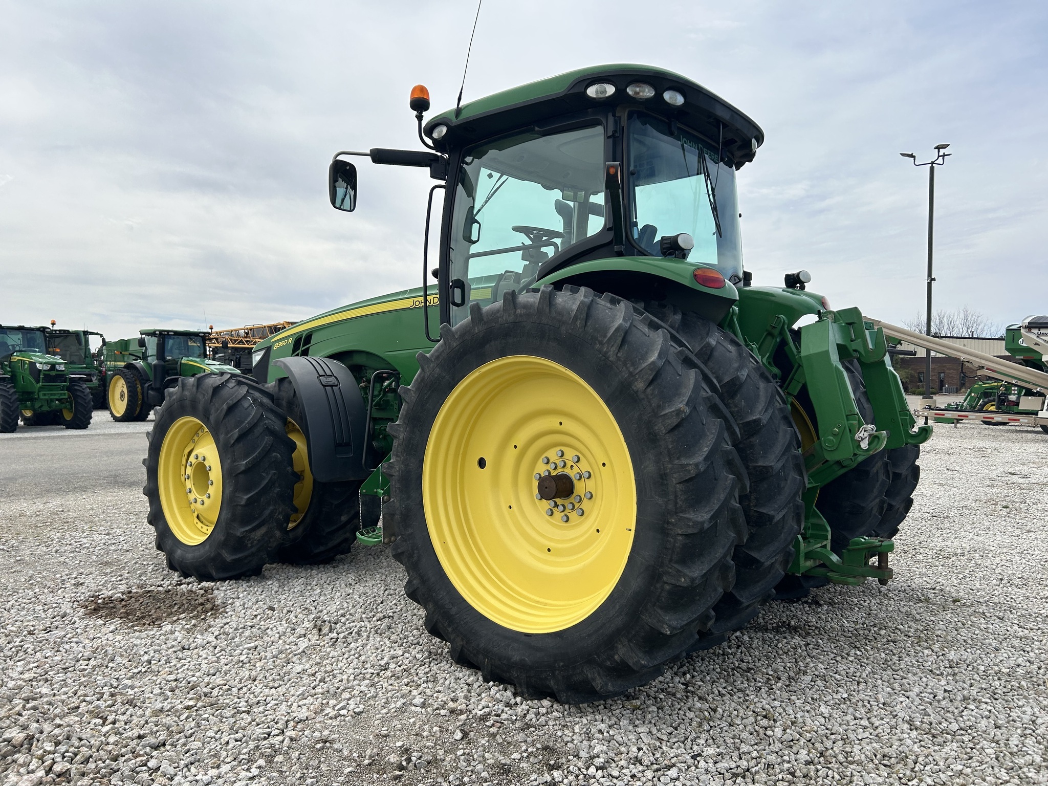 2013 John Deere 8360R Tractor