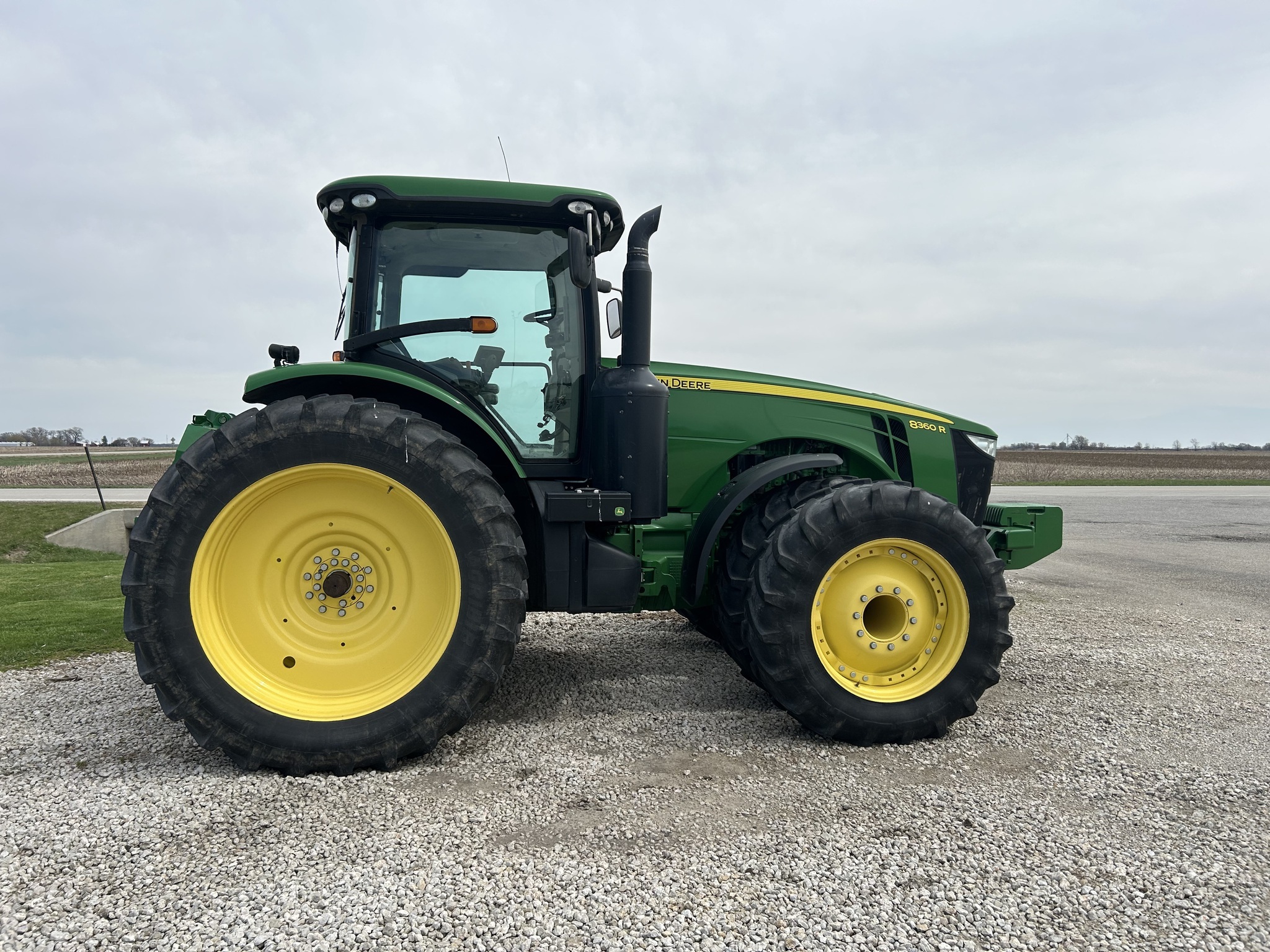 2013 John Deere 8360R Tractor