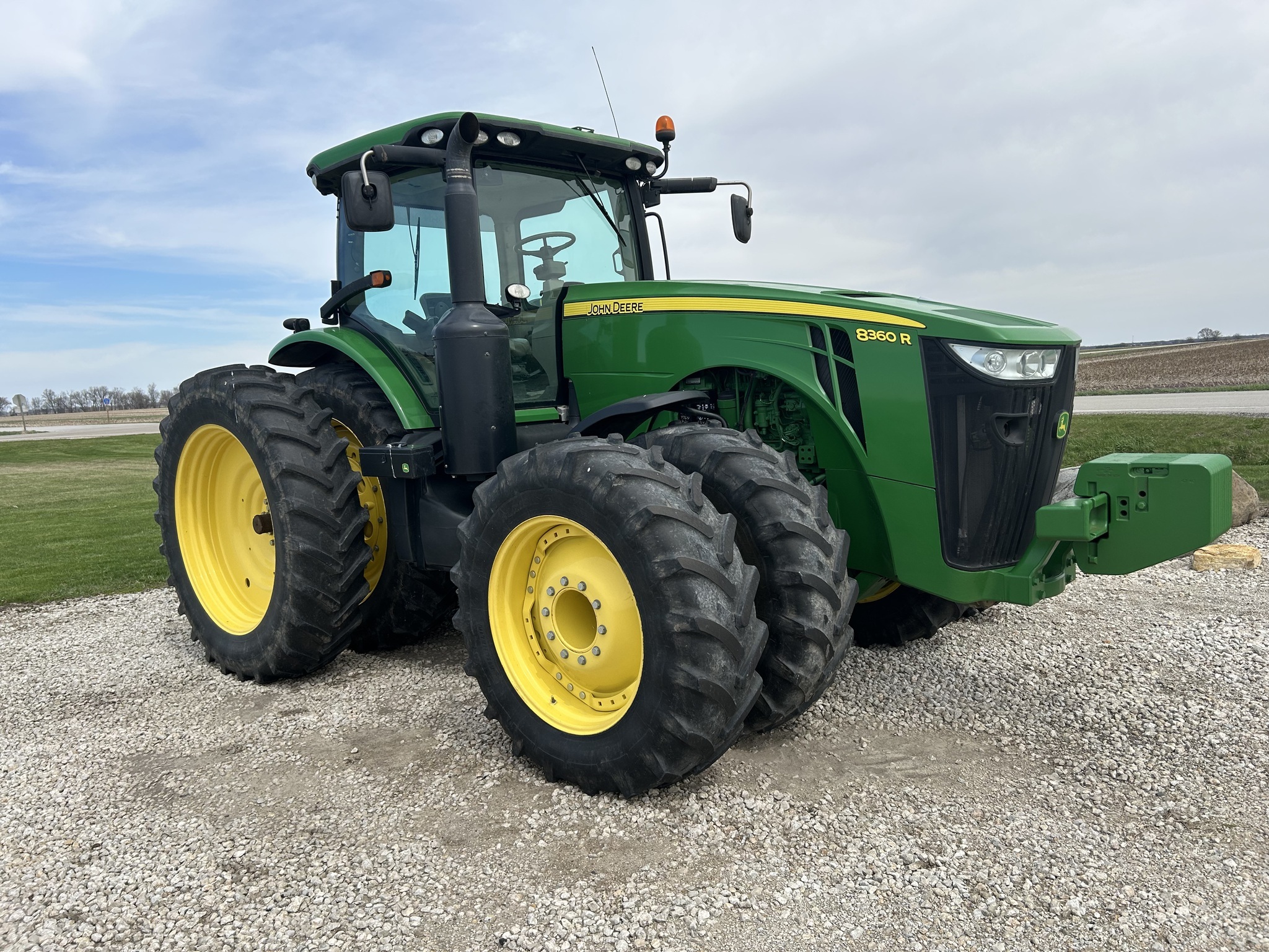 2013 John Deere 8360R Tractor