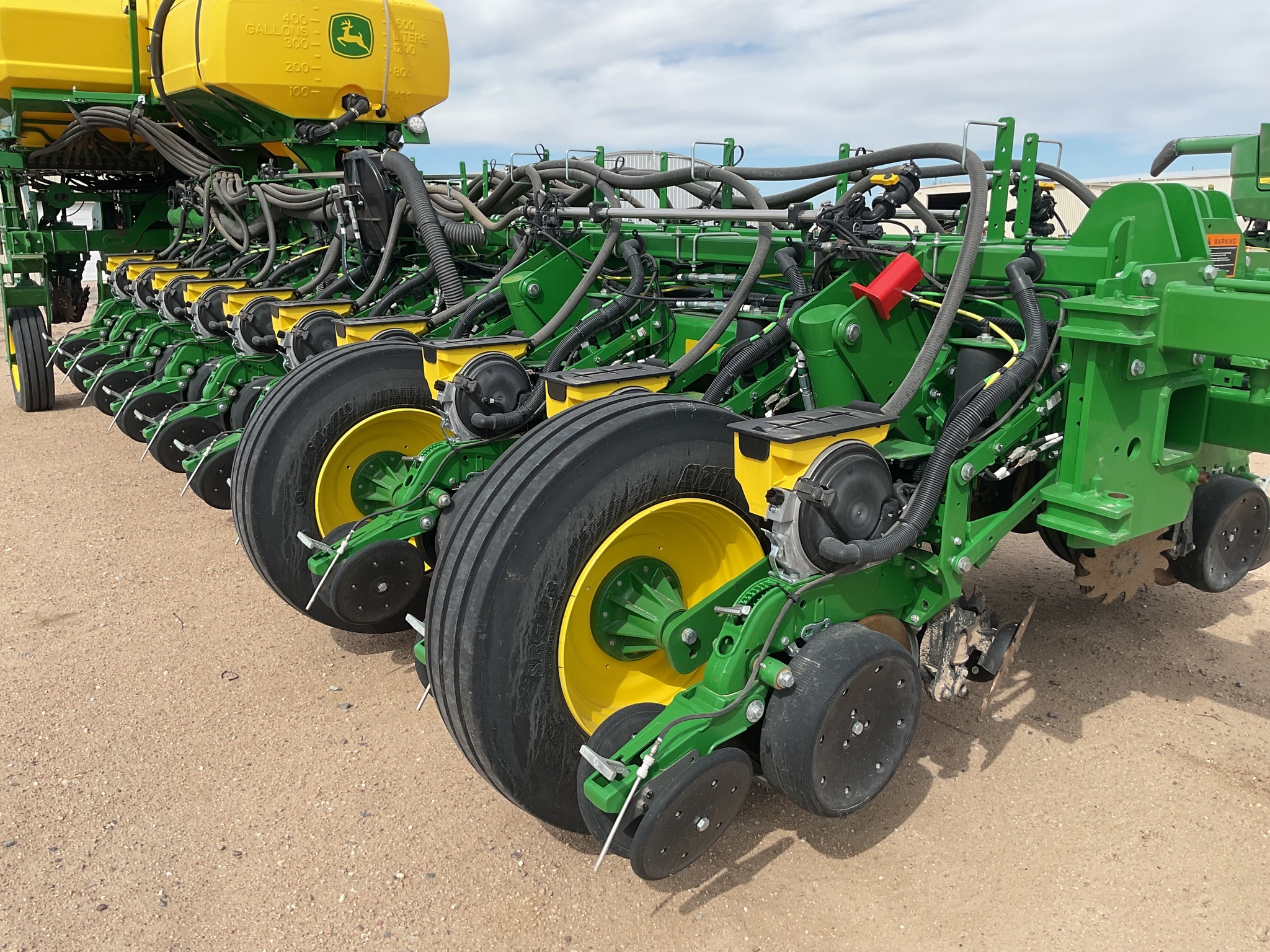 2025 John Deere 1775NT Planter