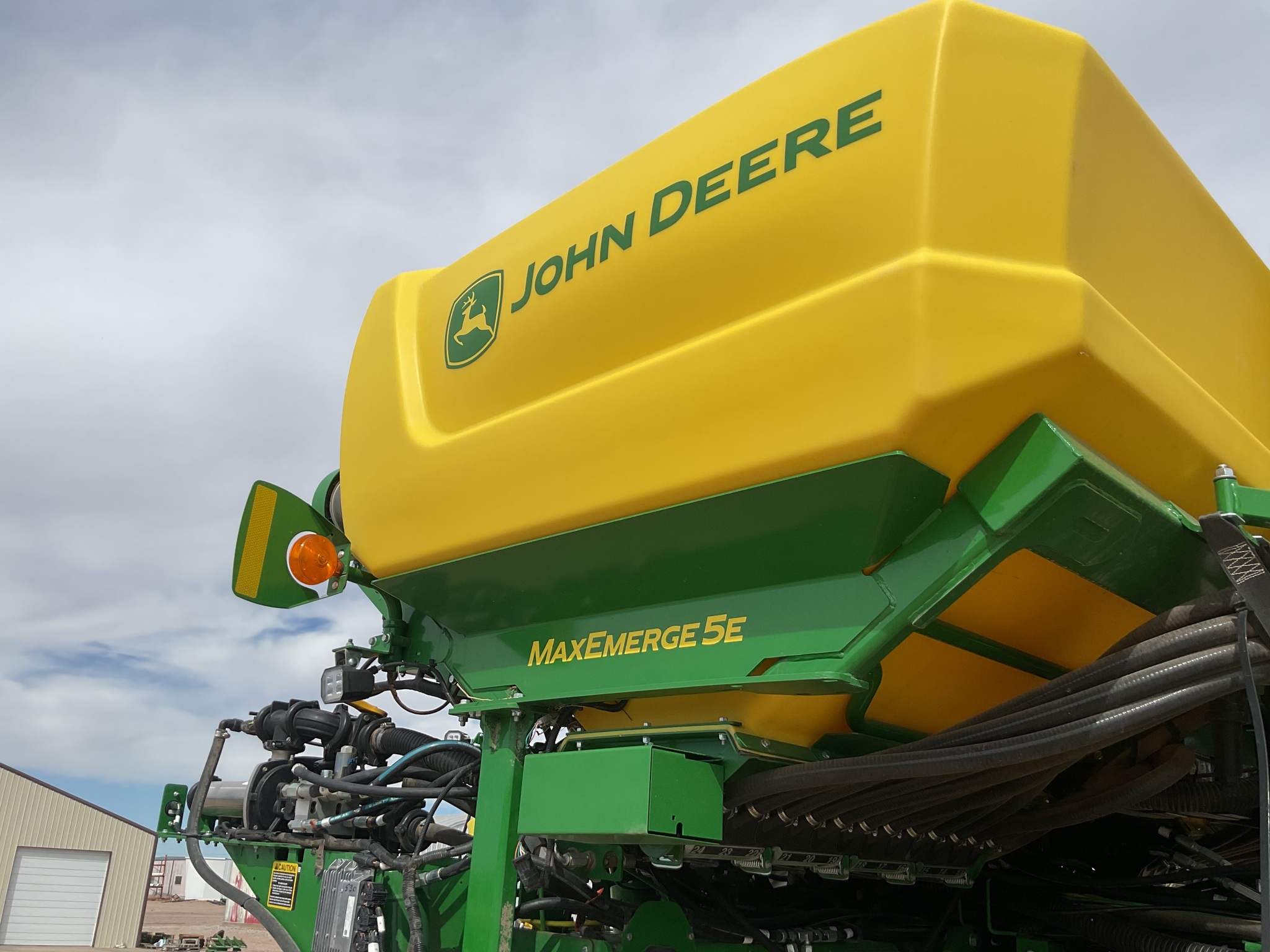 2025 John Deere 1775NT Planter