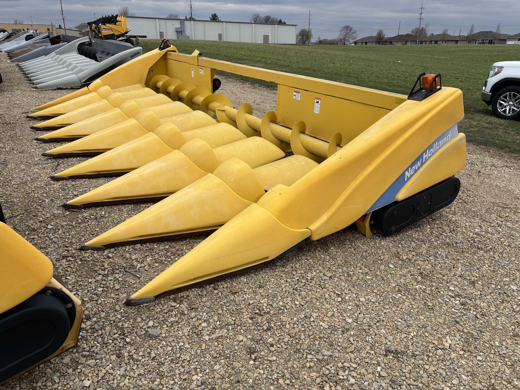 2007 New Holland 98C Corn Head