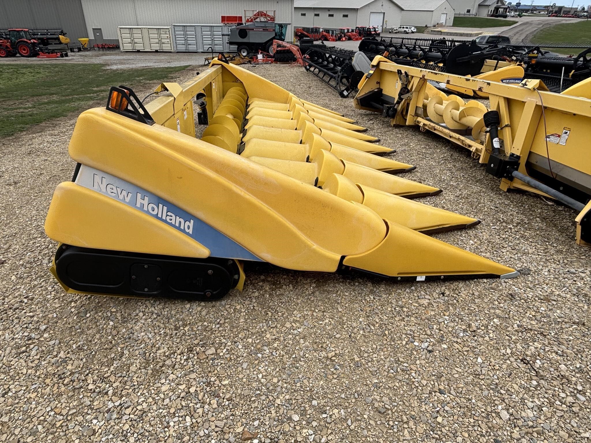 2007 New Holland 98C Corn Head