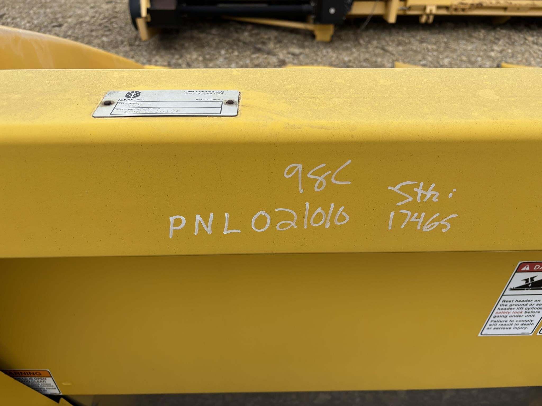 2007 New Holland 98C Corn Head