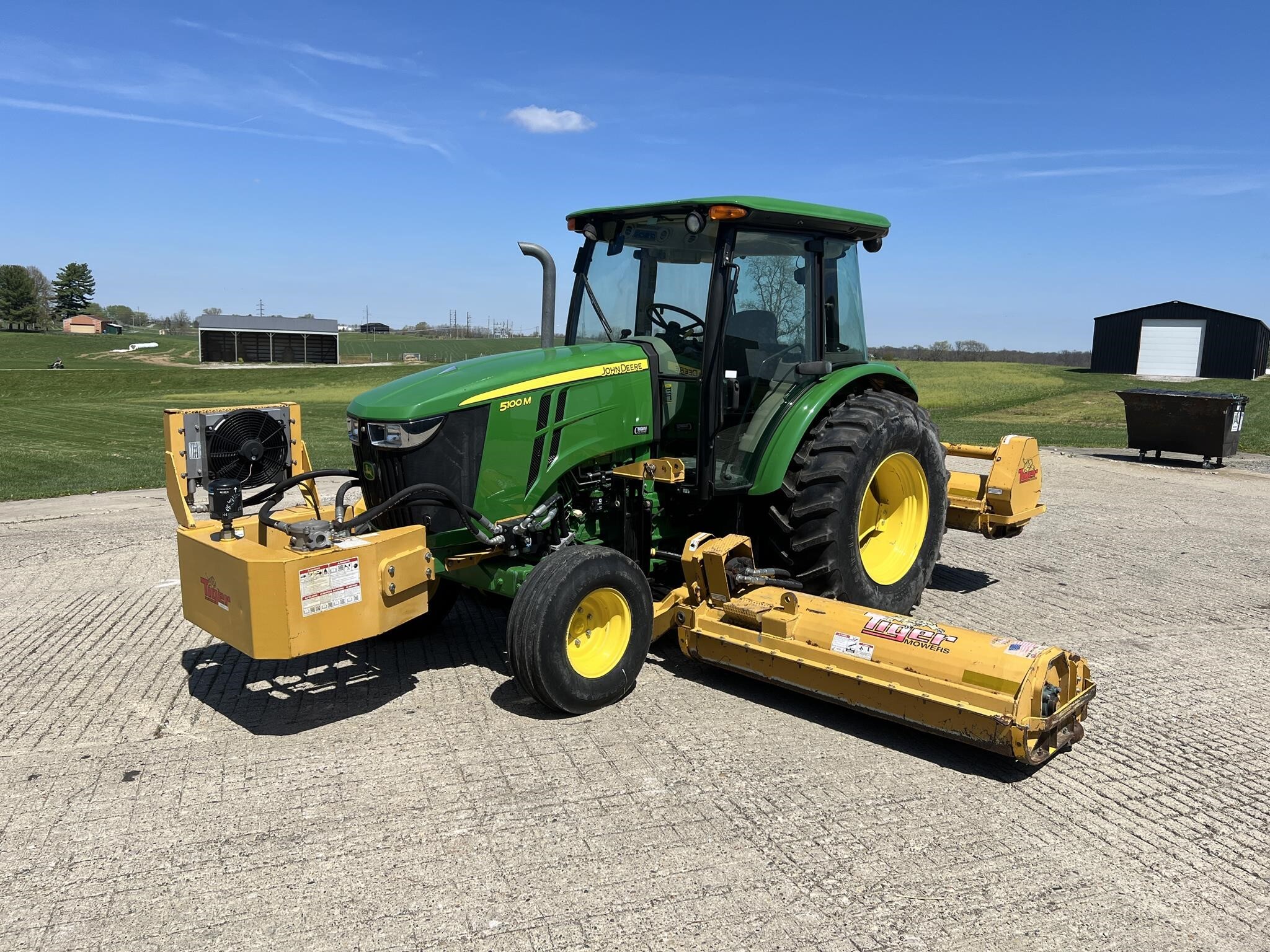 2014 John Deere 5100M Tractor