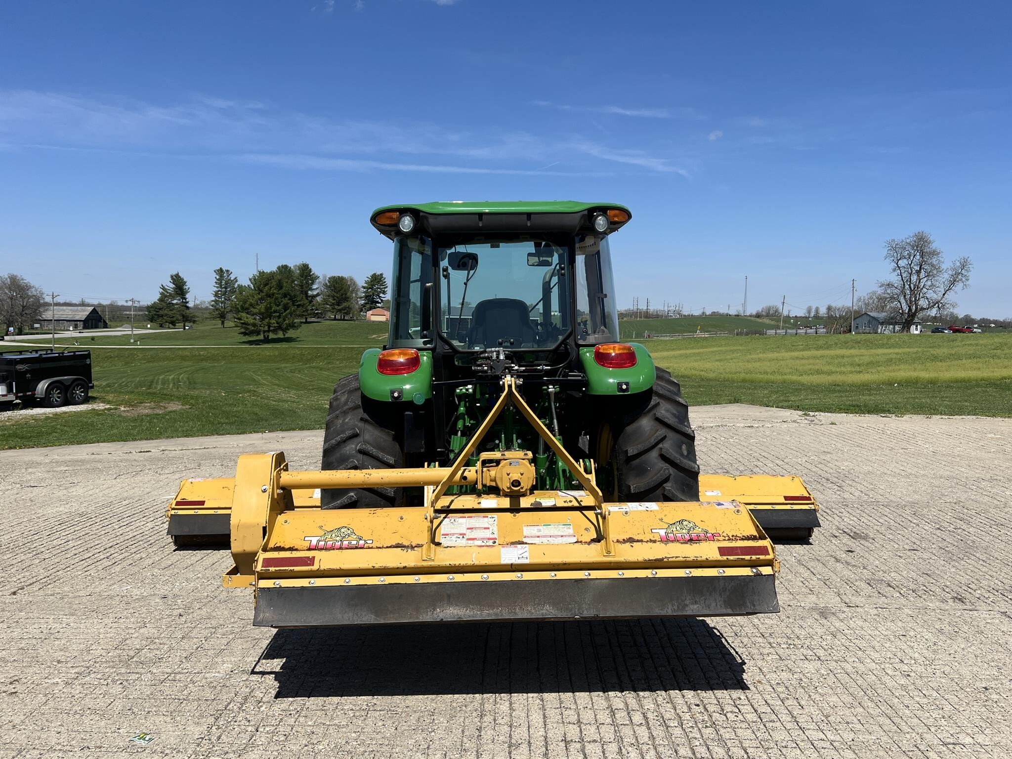 2014 John Deere 5100M Tractor