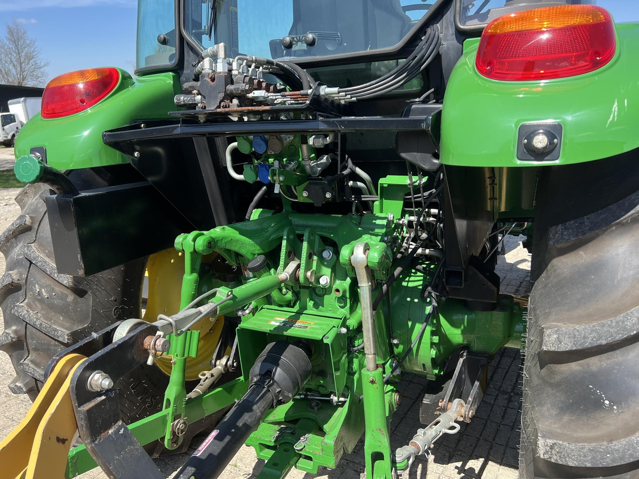 2014 John Deere 5100M Tractor