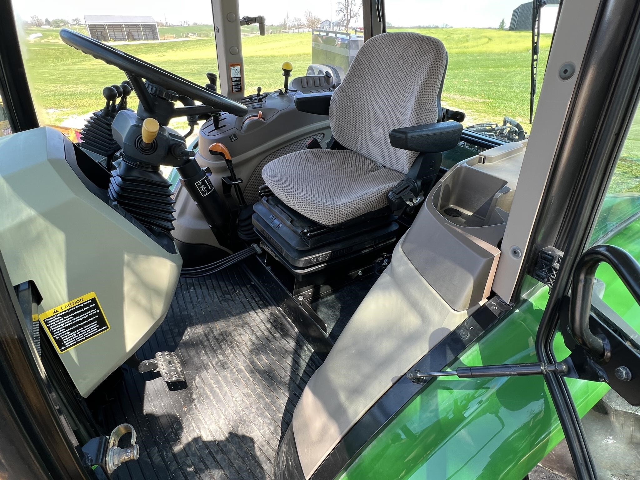 2014 John Deere 5100M Tractor