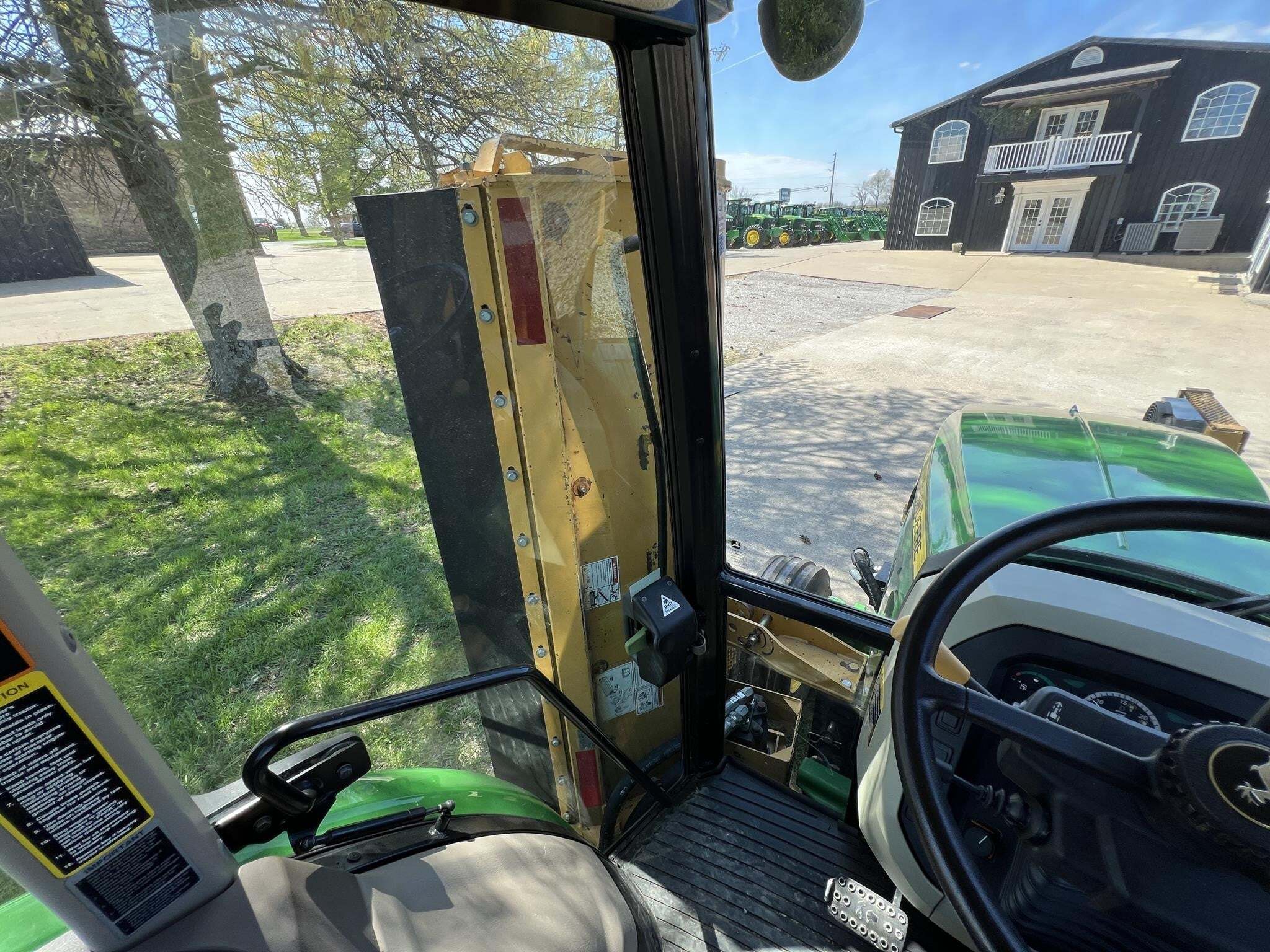 2014 John Deere 5100M Tractor