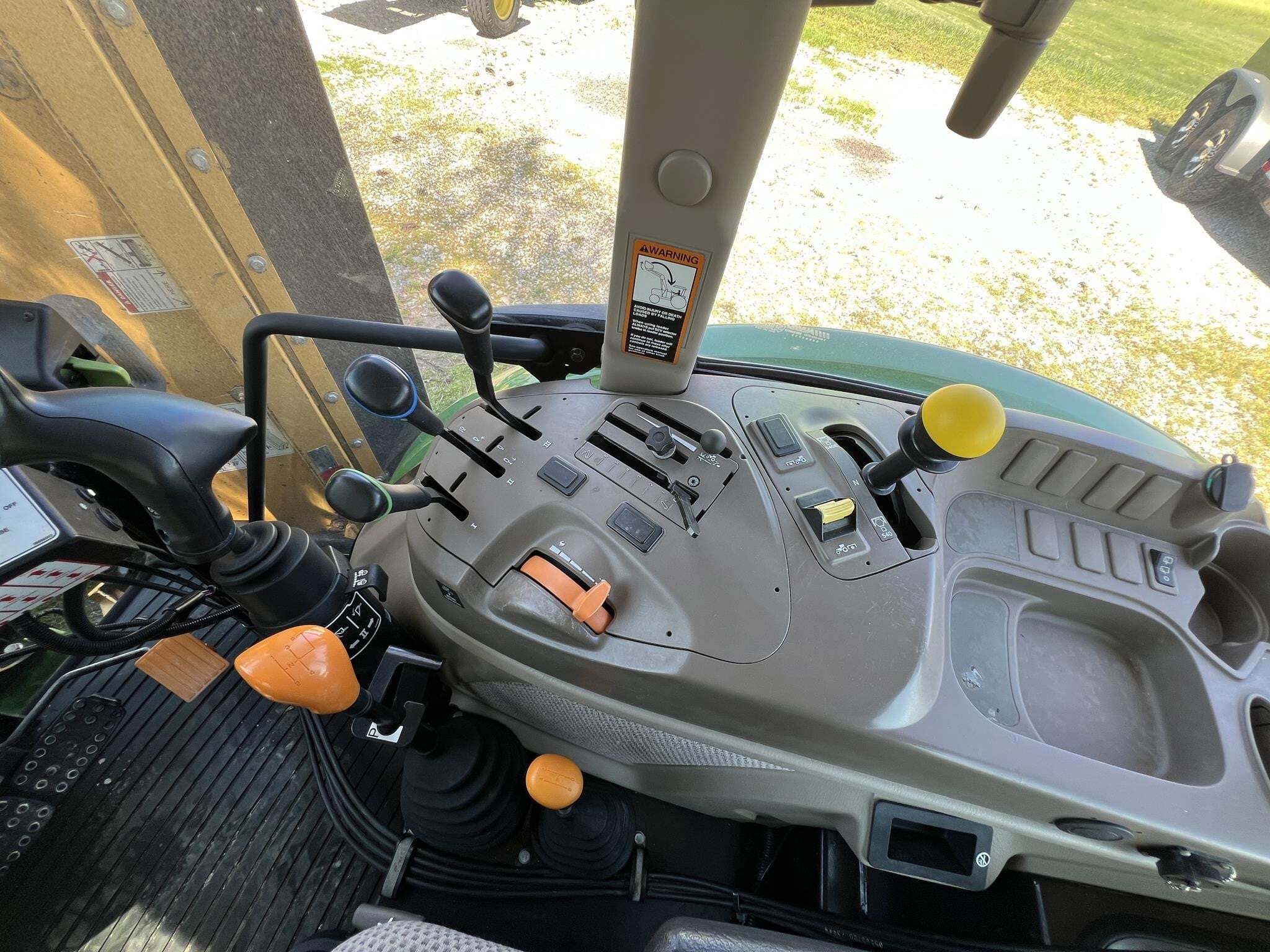 2014 John Deere 5100M Tractor