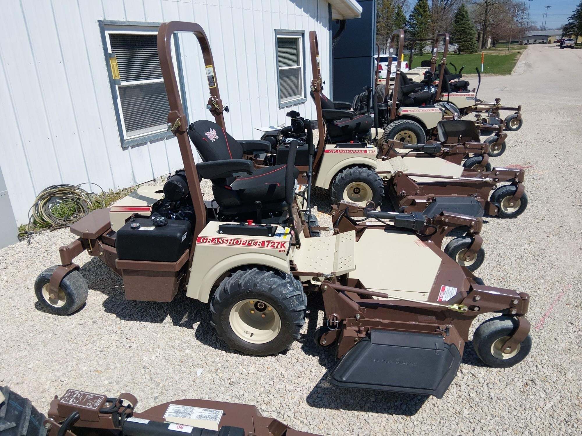 2026 Grasshopper 727T6 Lawn Mower