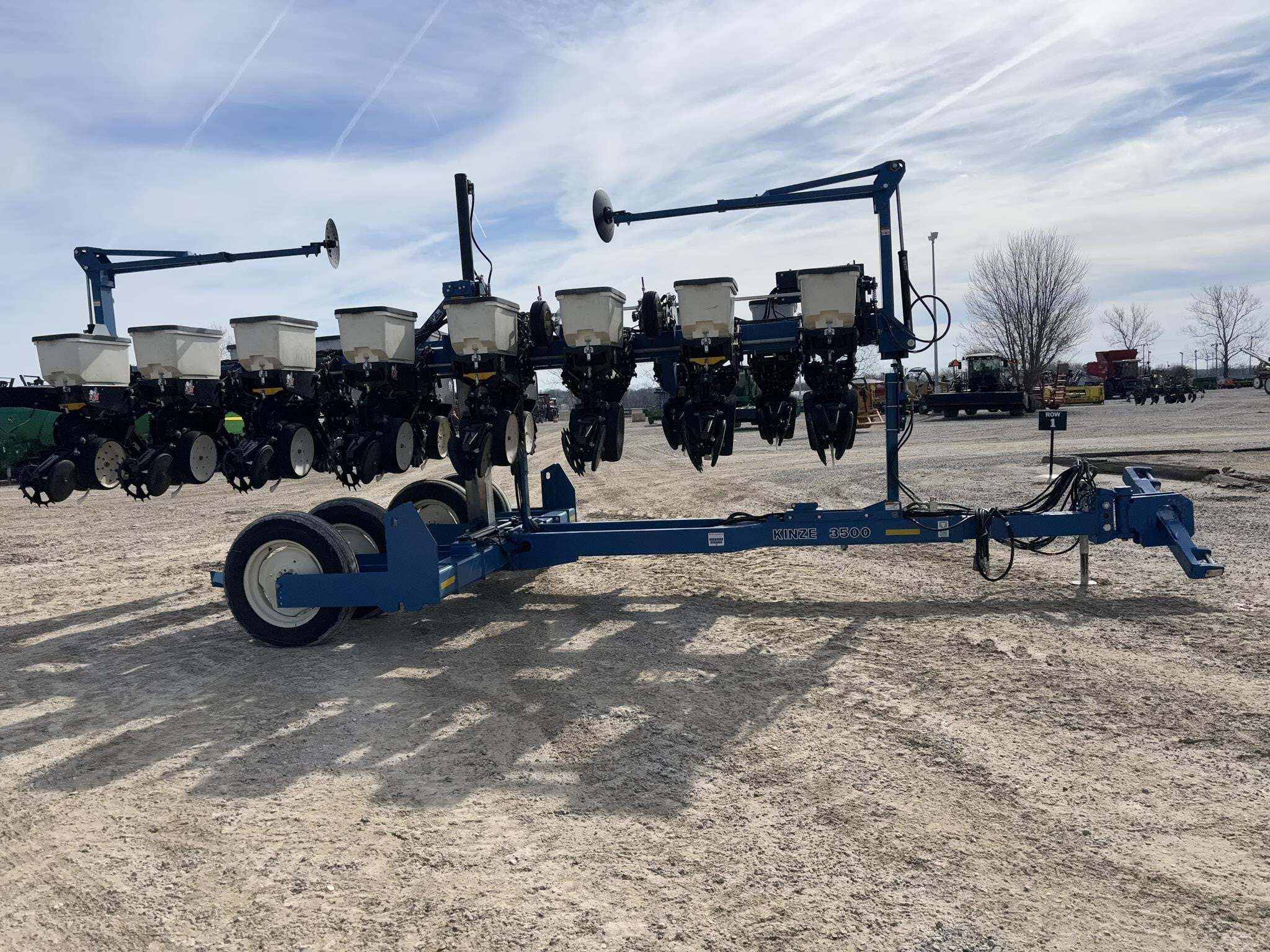2004 Kinze 3500 Planter