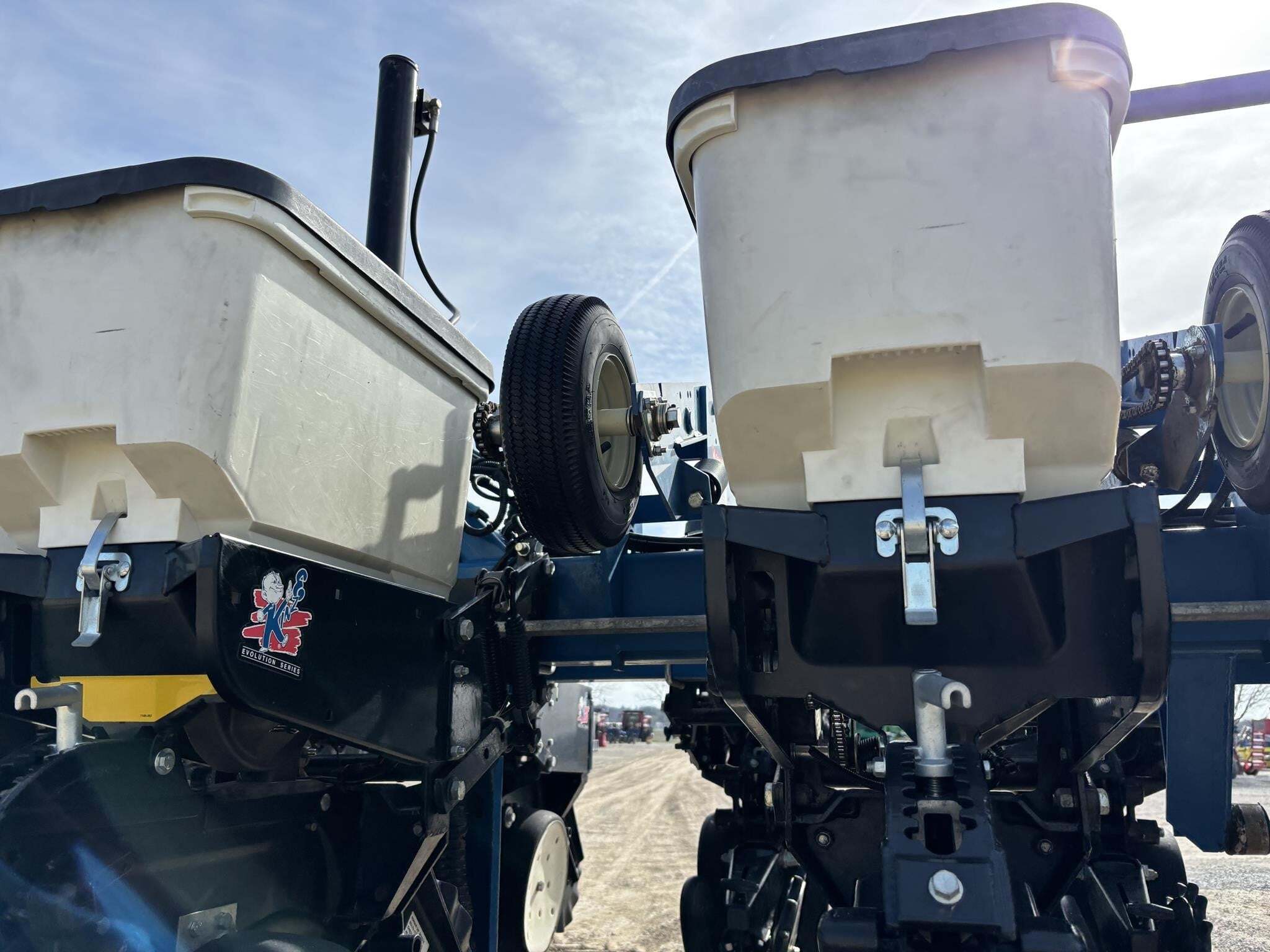 2004 Kinze 3500 Planter