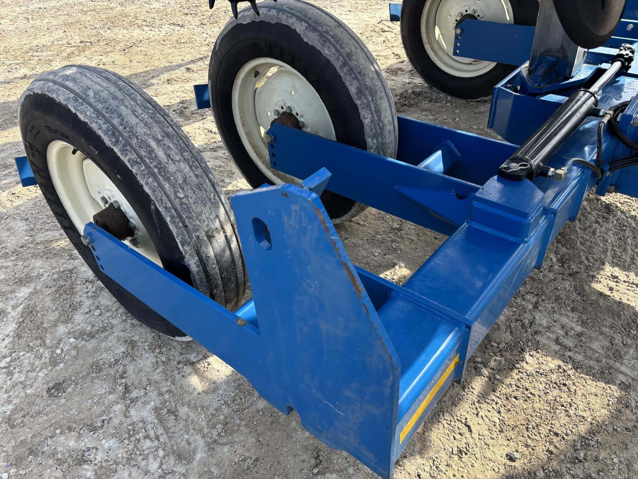 2004 Kinze 3500 Planter