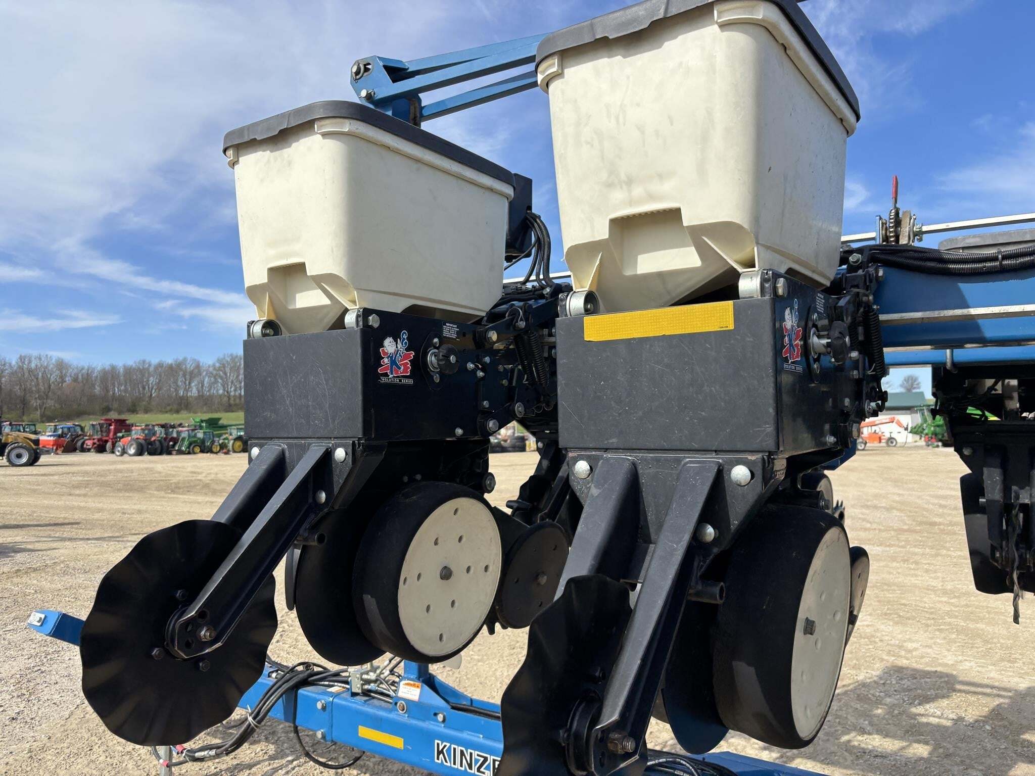 2004 Kinze 3500 Planter