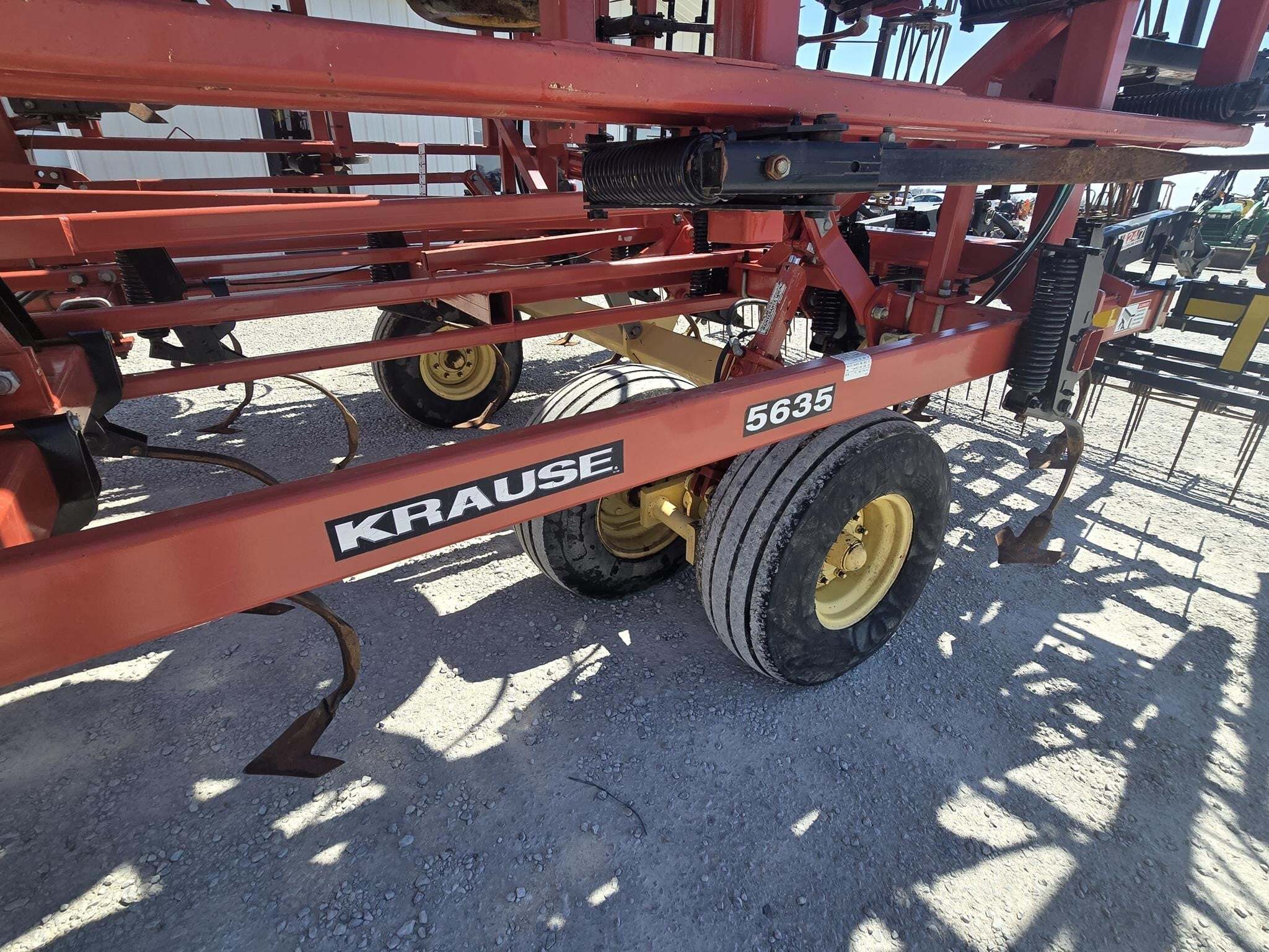 2012 Krause 5635-42 Field Cultivator