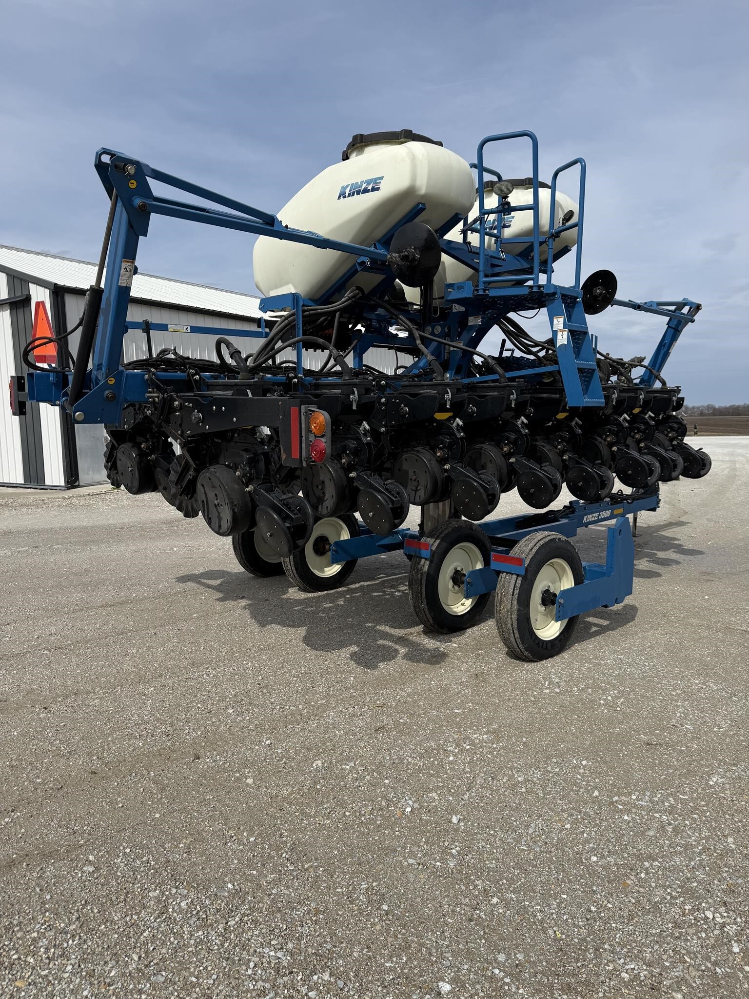 2018 Kinze 3500 Planter - $Call | Machinery Pete