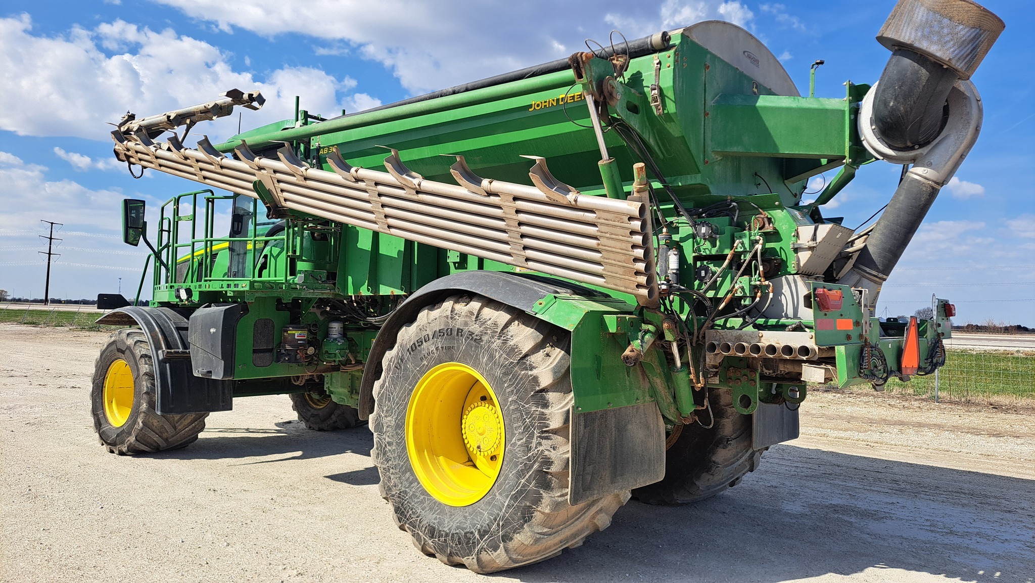 2022 John Deere 800R Self-Propelled Fertilizer Spreader