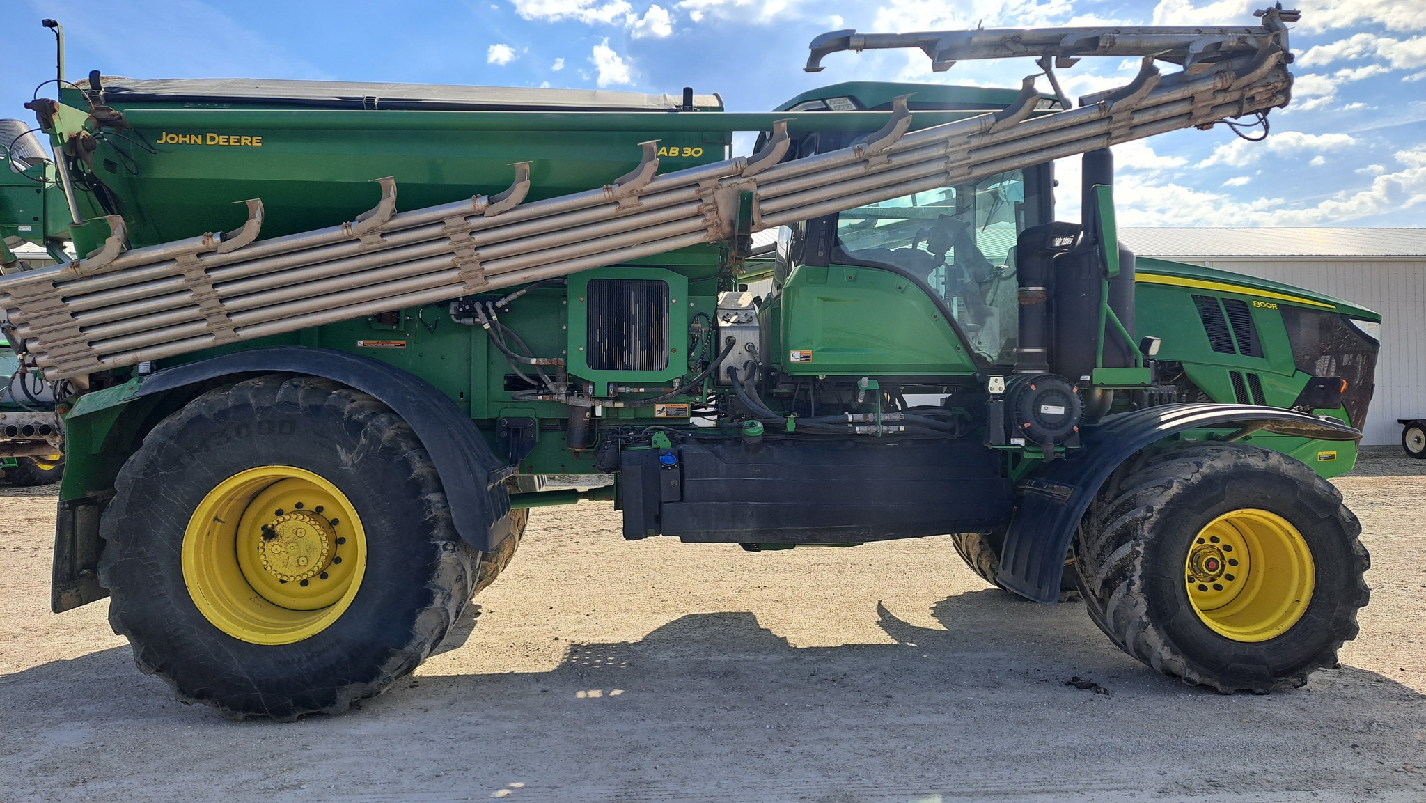 2022 John Deere 800R Self-Propelled Fertilizer Spreader