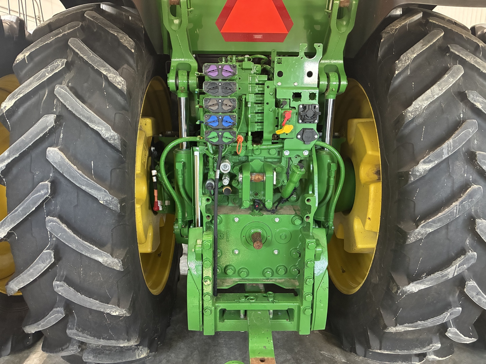 2023 John Deere 7R 330 Tractor