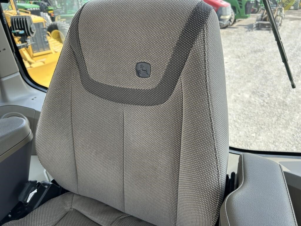 2020 John Deere 8RT 370 Tractor