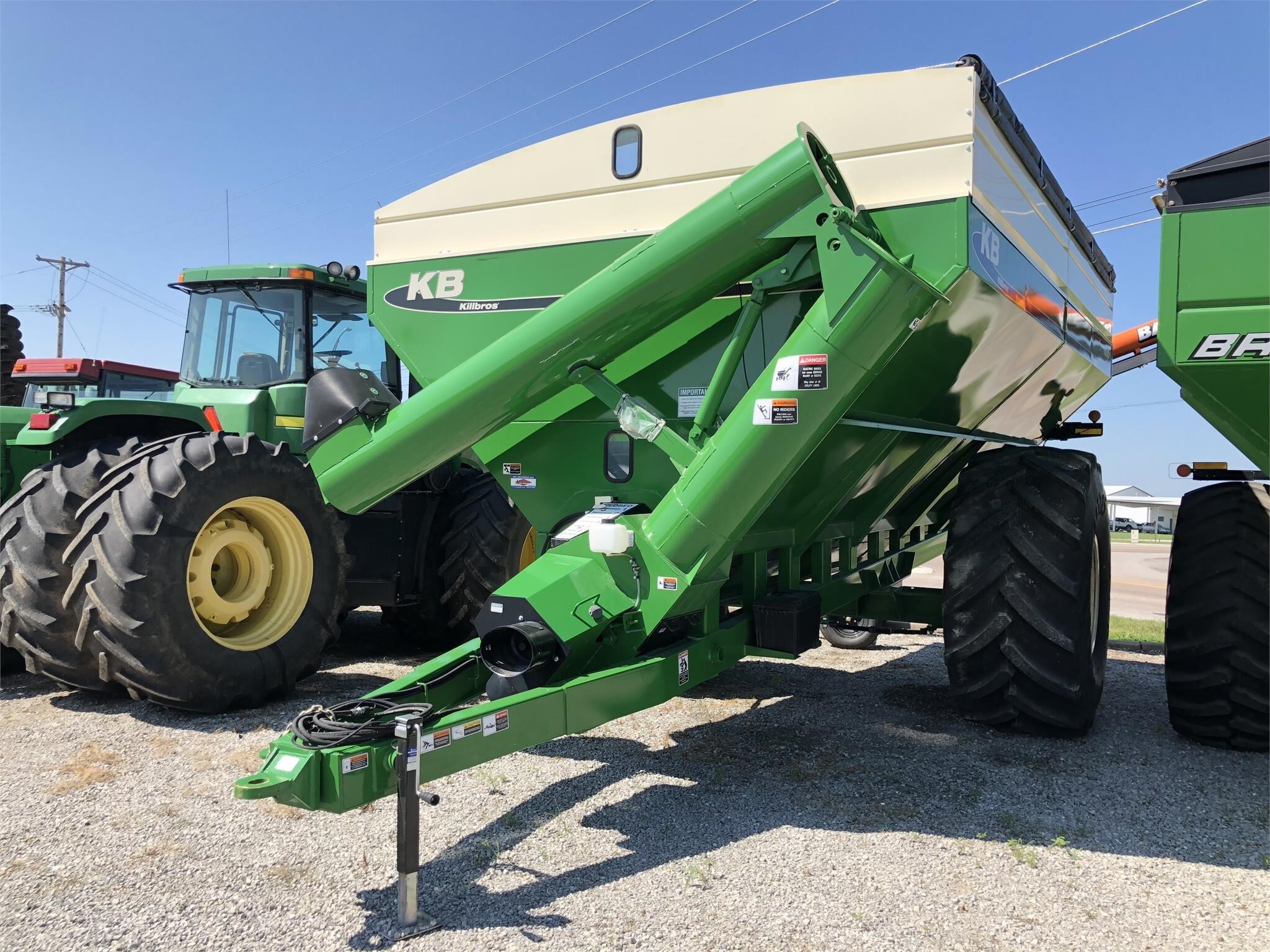 2023 Killbros 1950 Grain Cart