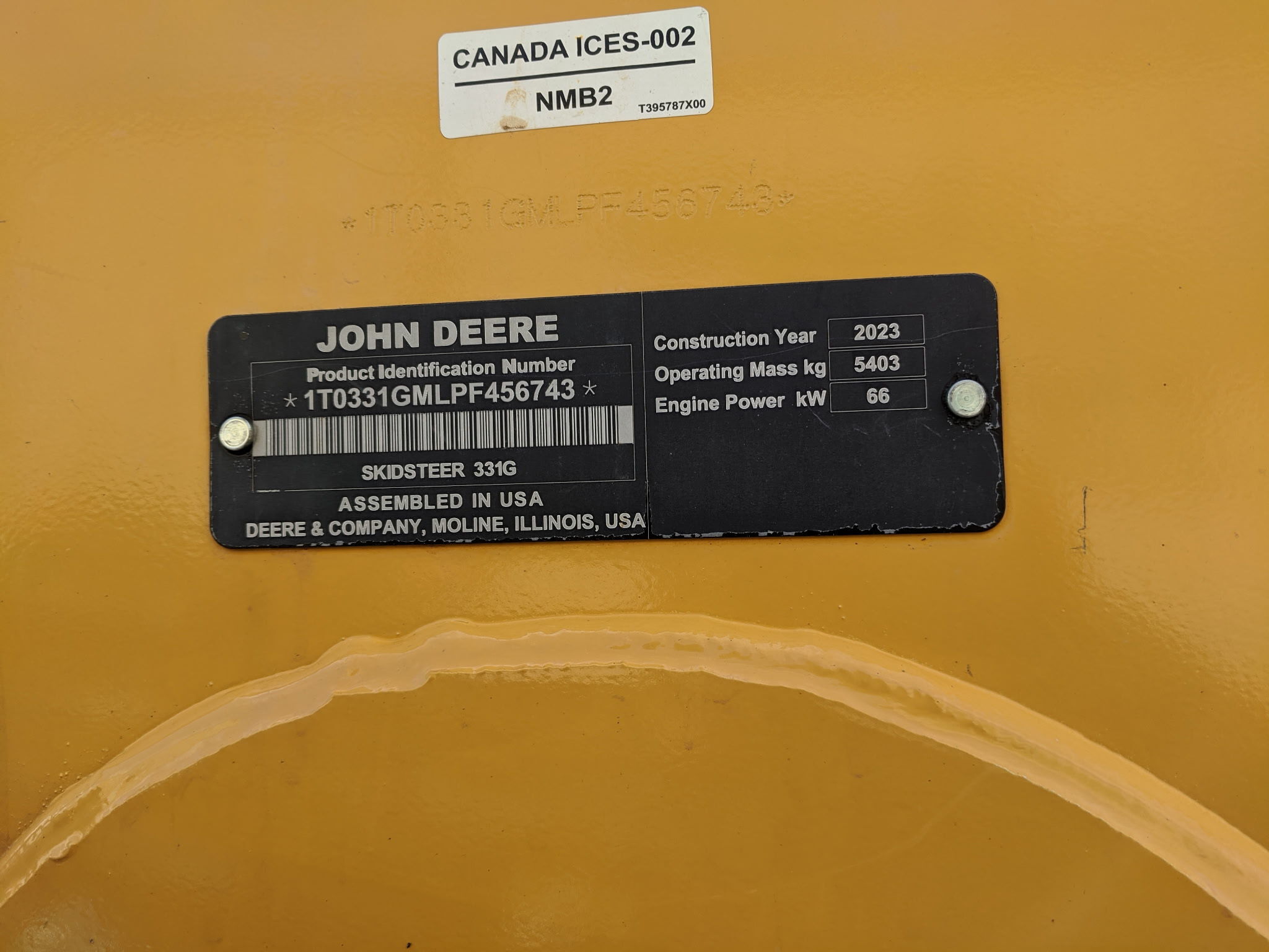 2023 Deere 331G Skid Steer