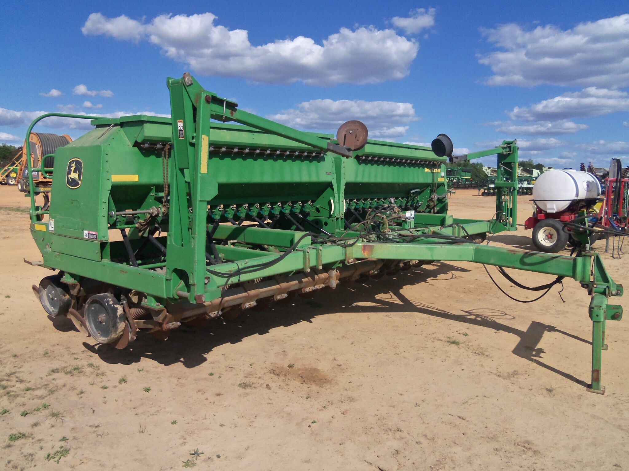 2005 John Deere 1590 Drill