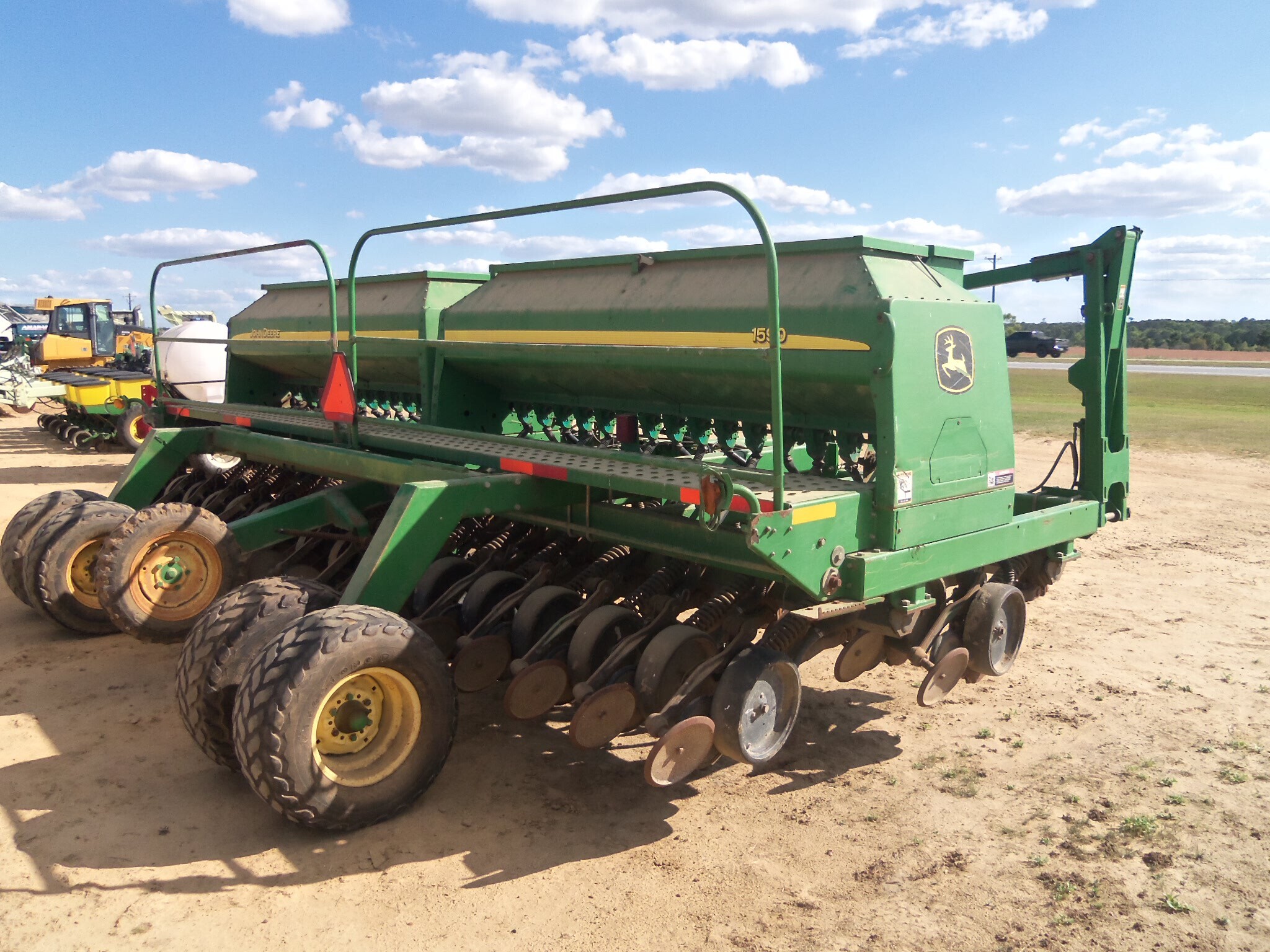 2005 John Deere 1590 Drill