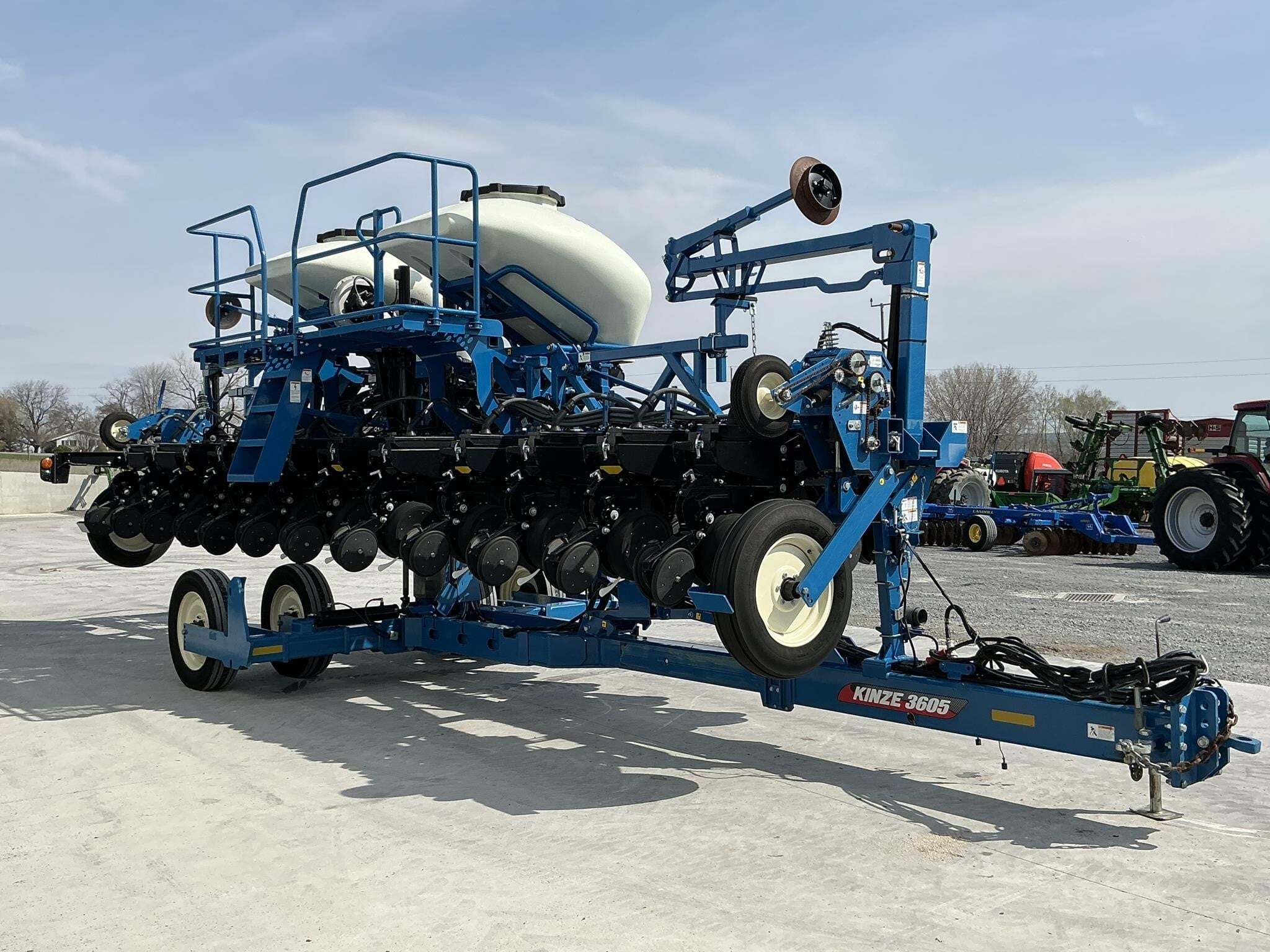 2021 Kinze 3605 Planter