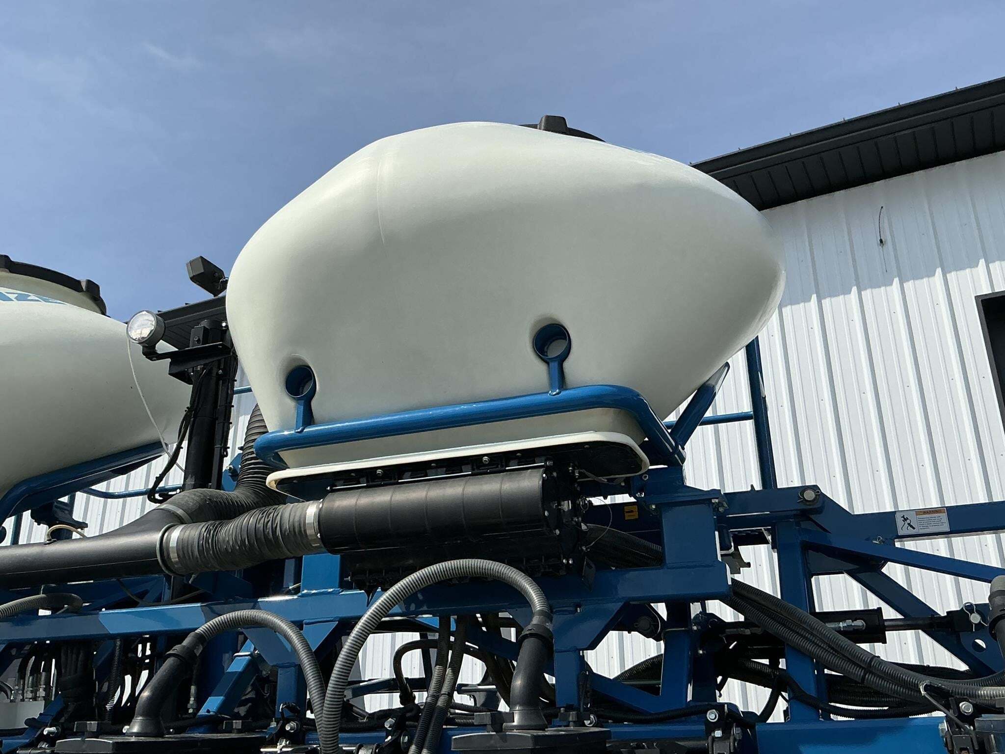 2021 Kinze 3605 Planter