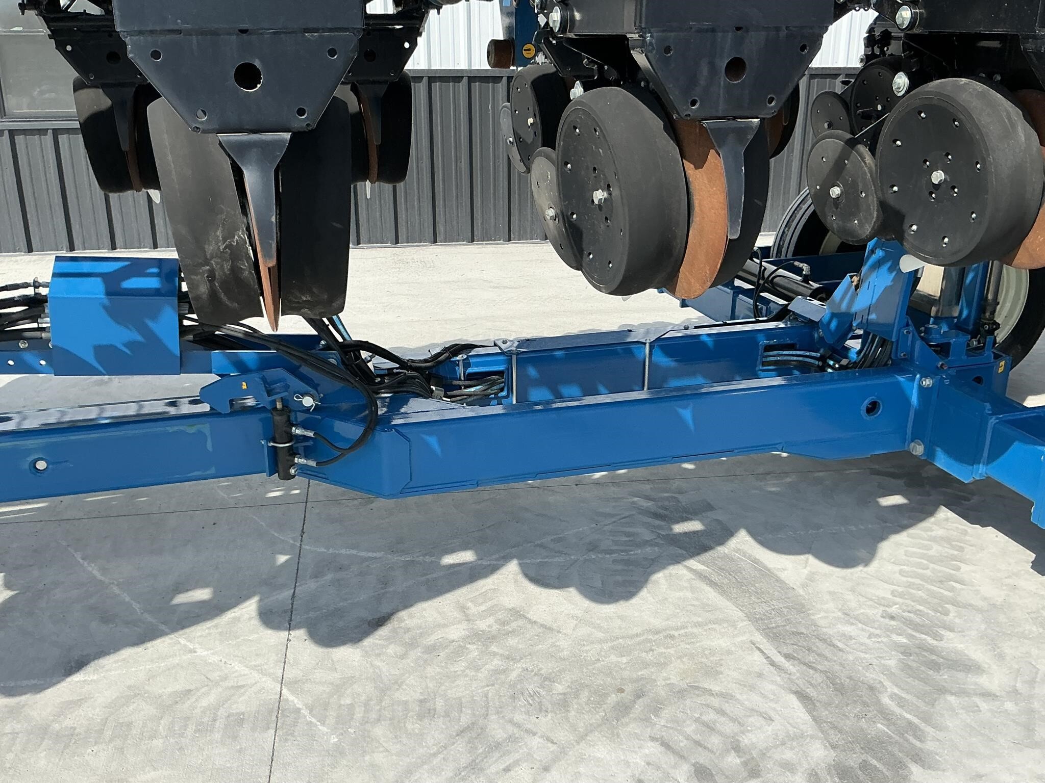 2021 Kinze 3605 Planter