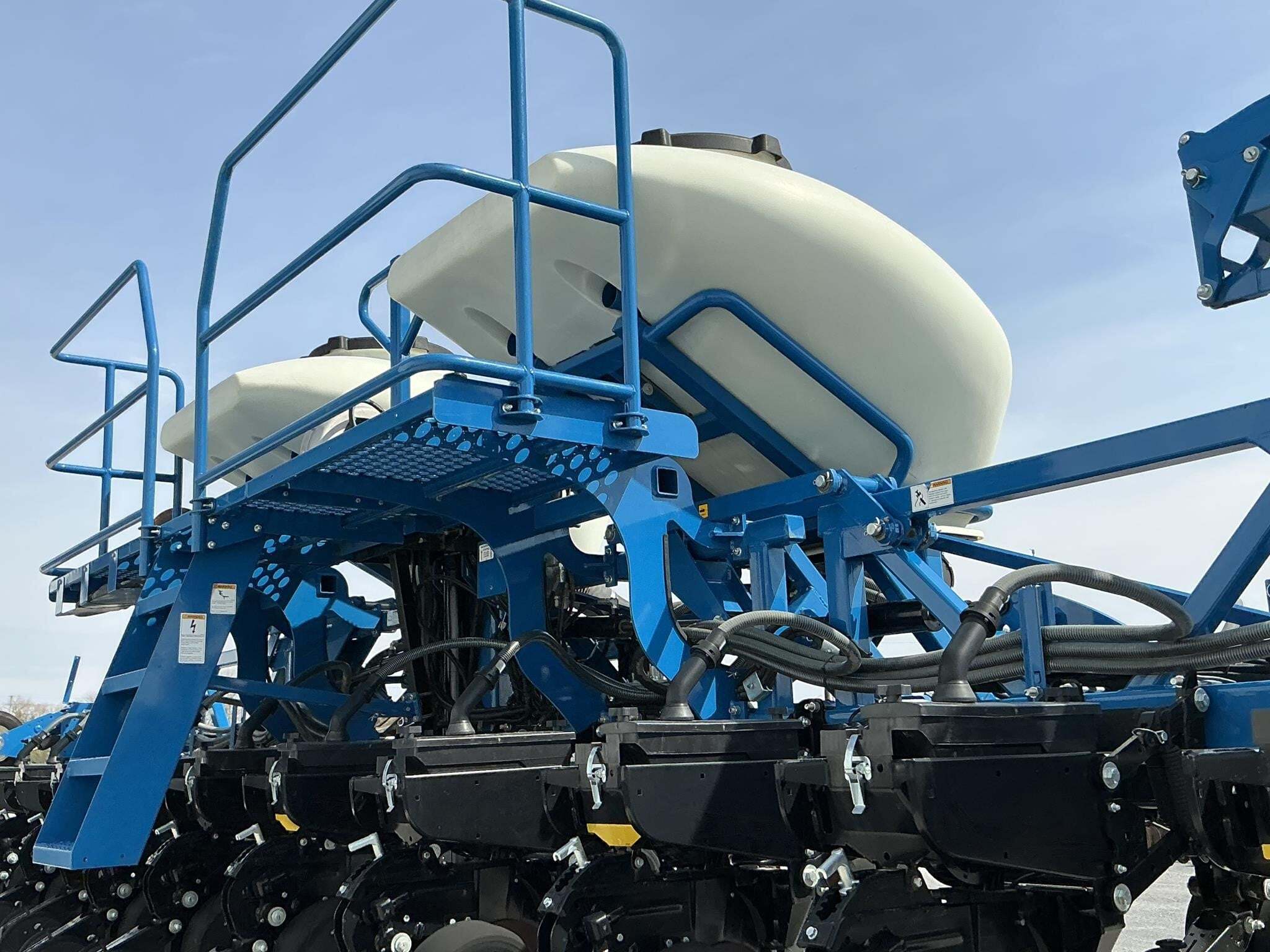 2021 Kinze 3605 Planter