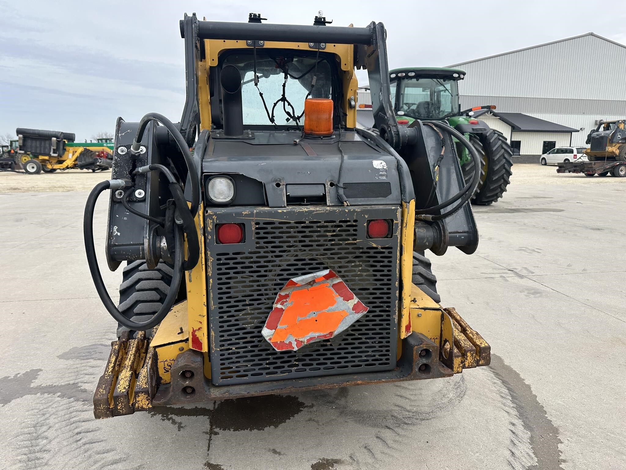 2018 Deere 324G Skid Steer