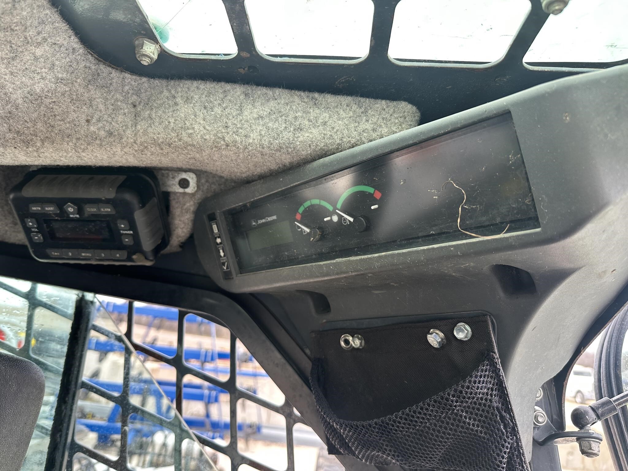 2018 Deere 324G Skid Steer