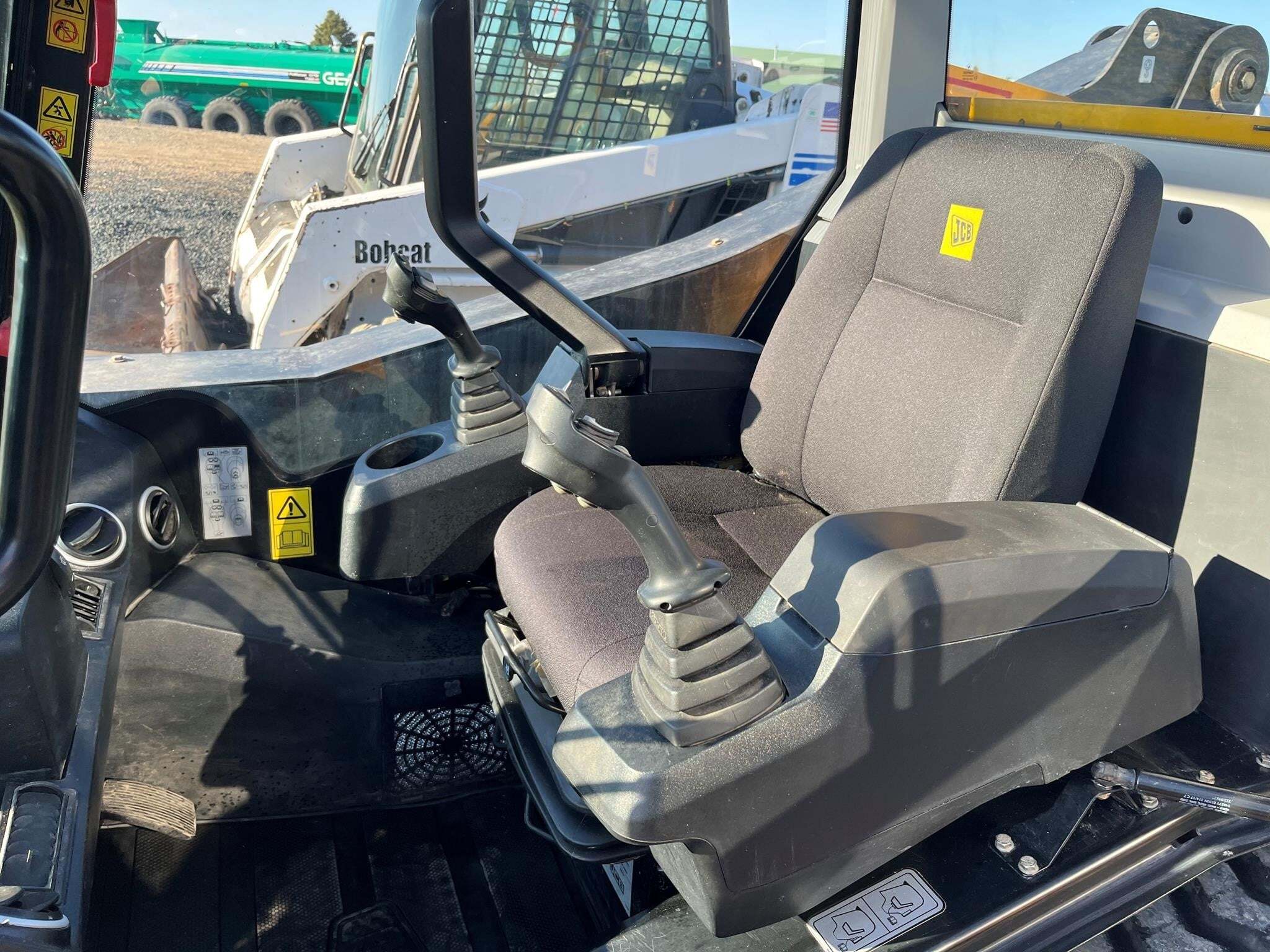 2017 JCB 260T Skid Steer - $45,000 | Machinery Pete